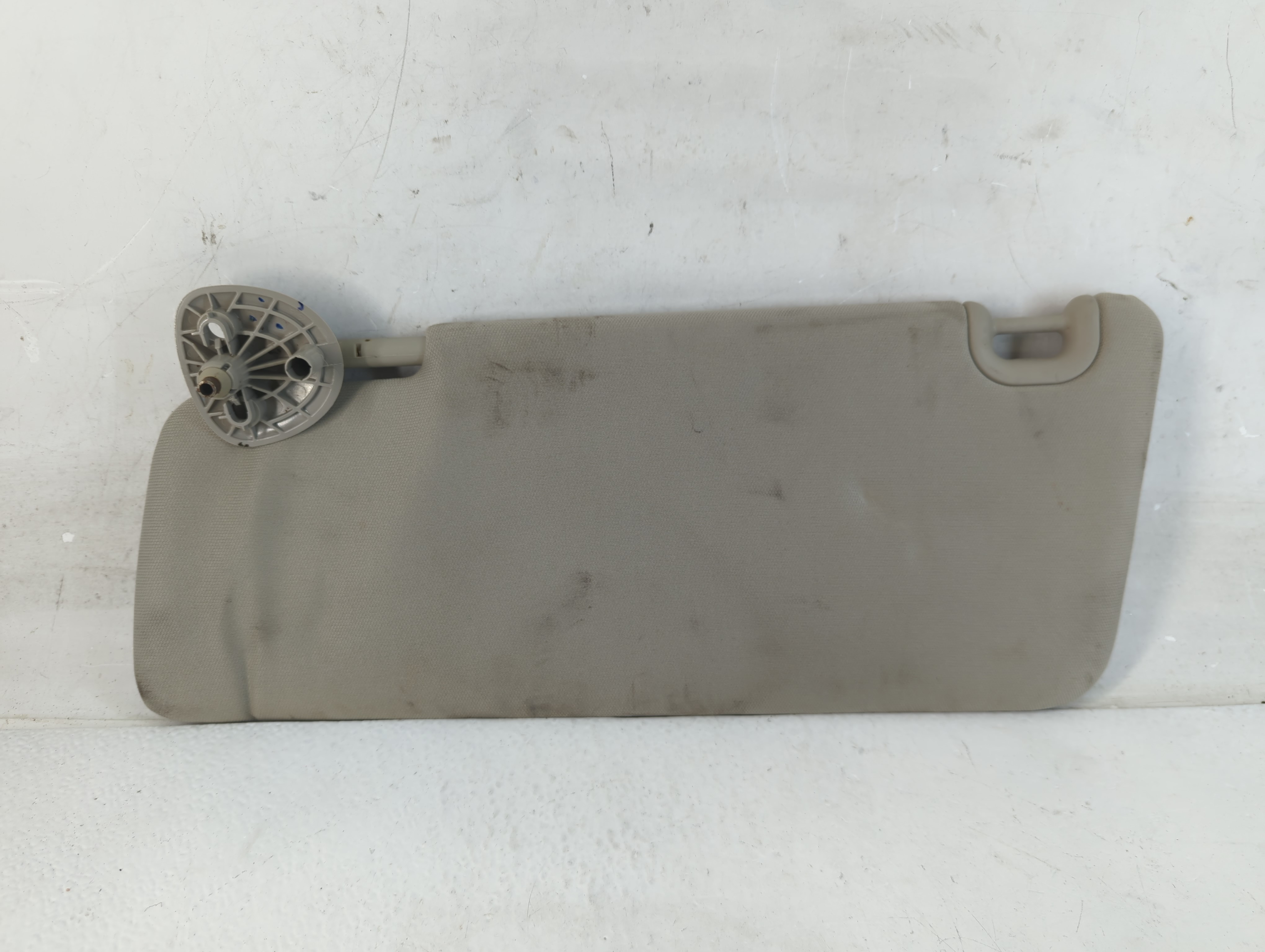 Picture of Dodge Ram 1500 Passenger Sun Visor Mirror Right Sunvisor Gray 1048074
