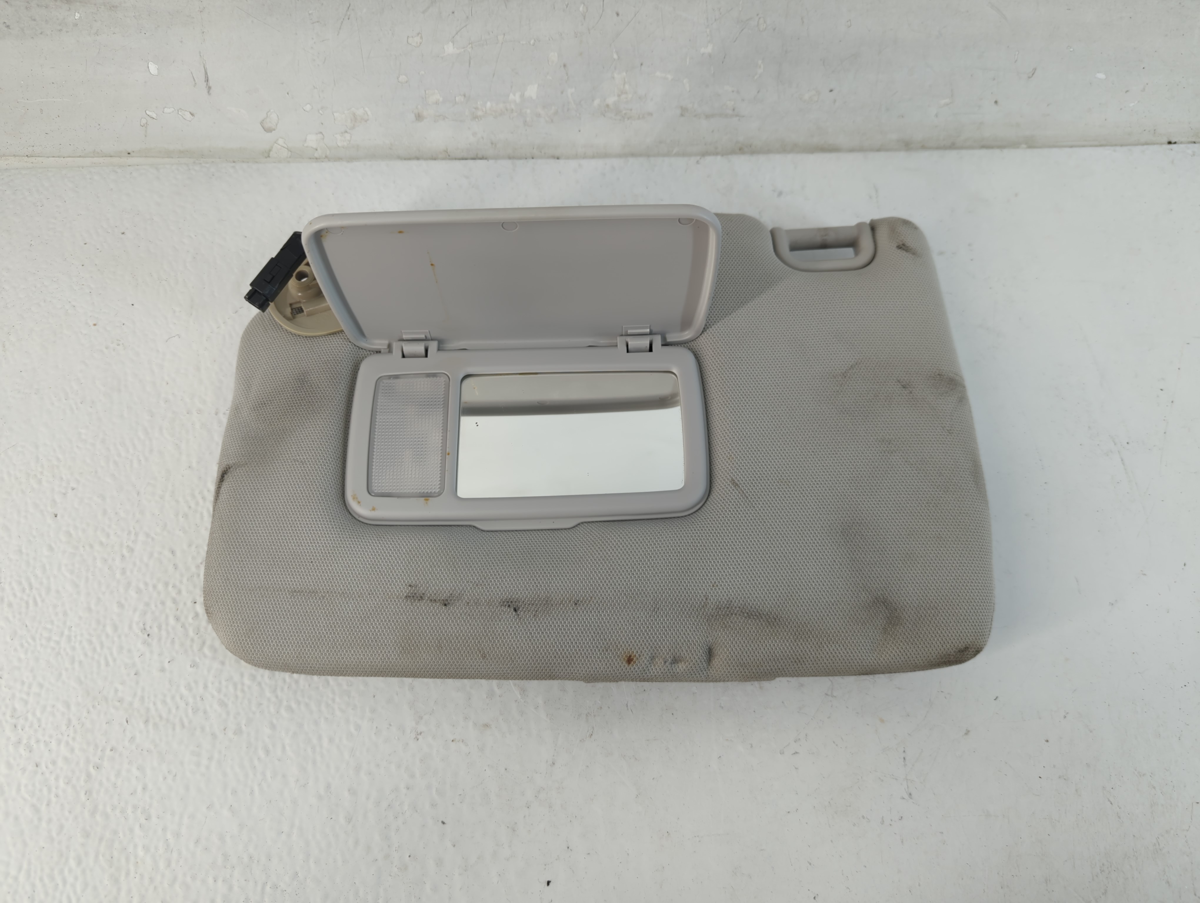2017 Subaru Forester Passenger Sun Visor Mirror Right Sunvisor Gray 1048076 - Oemusedautoparts1.com