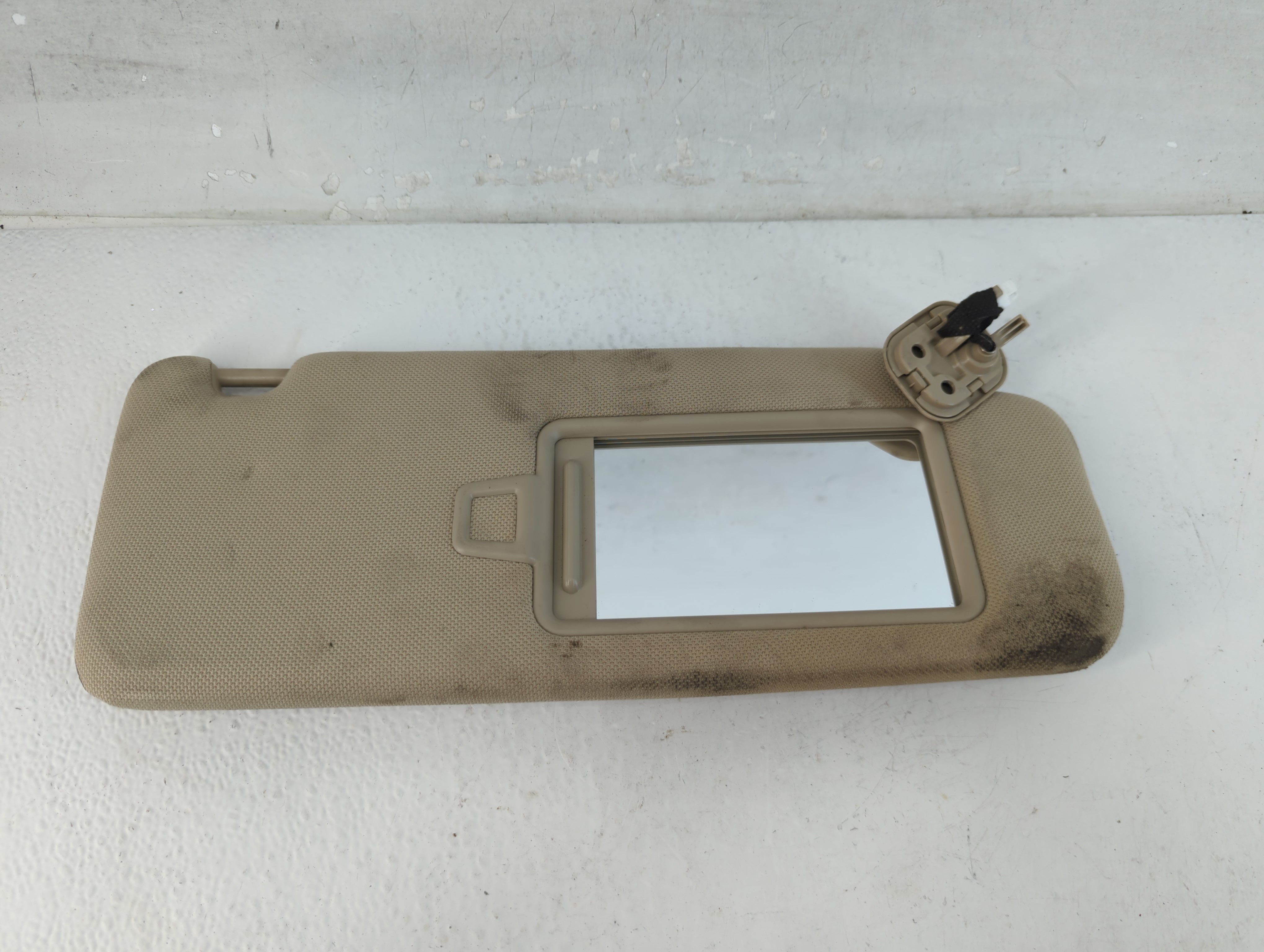 Picture of 2015-2019 Hyundai Sonata Passenger Sun Visor Mirror Right Sunvisor Beige 1048078