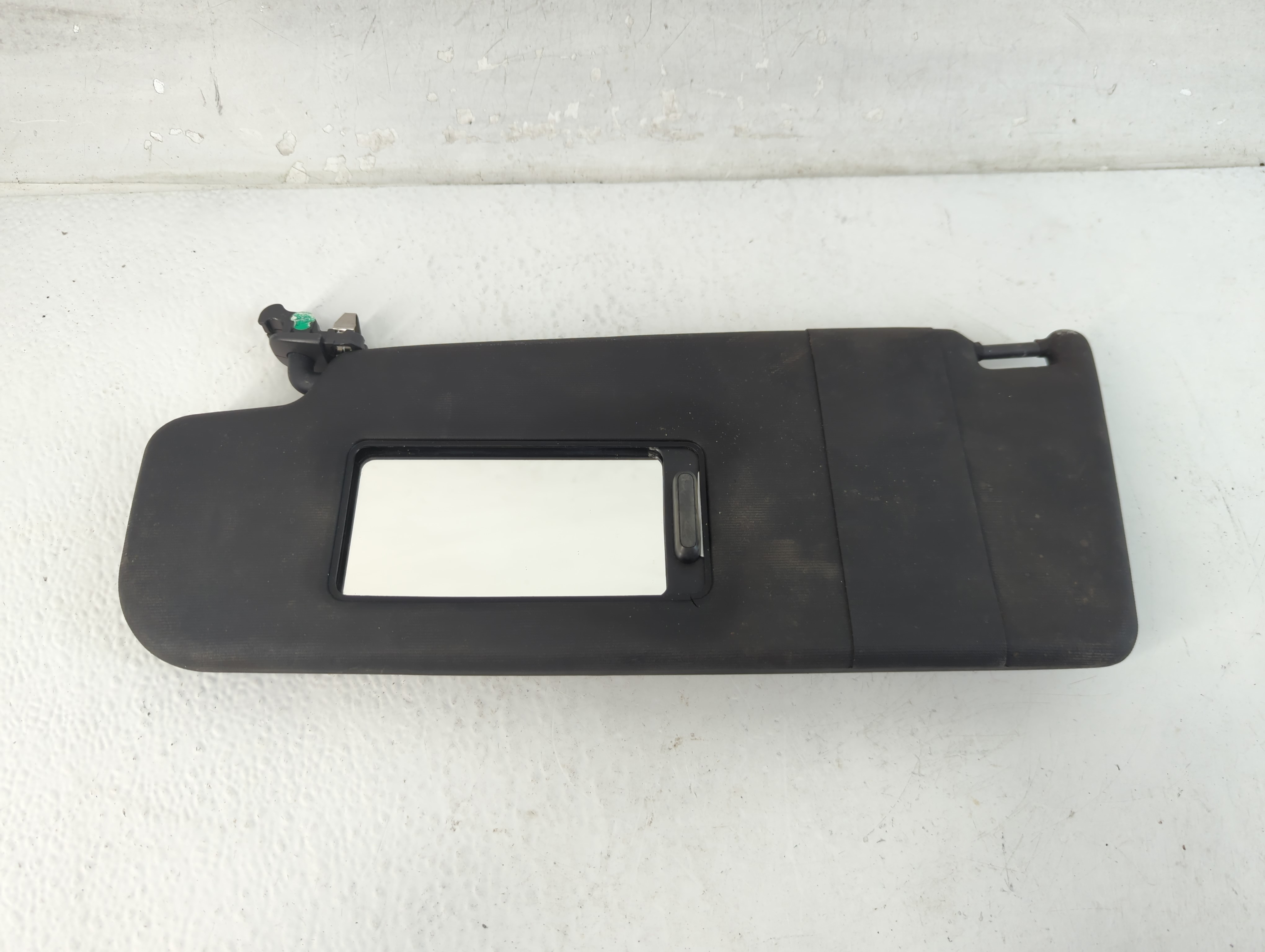 2013-2019 Volkswagen Beetle Passenger Sun Visor Mirror Right Sunvisor 1048088 - Oemusedautoparts1.com