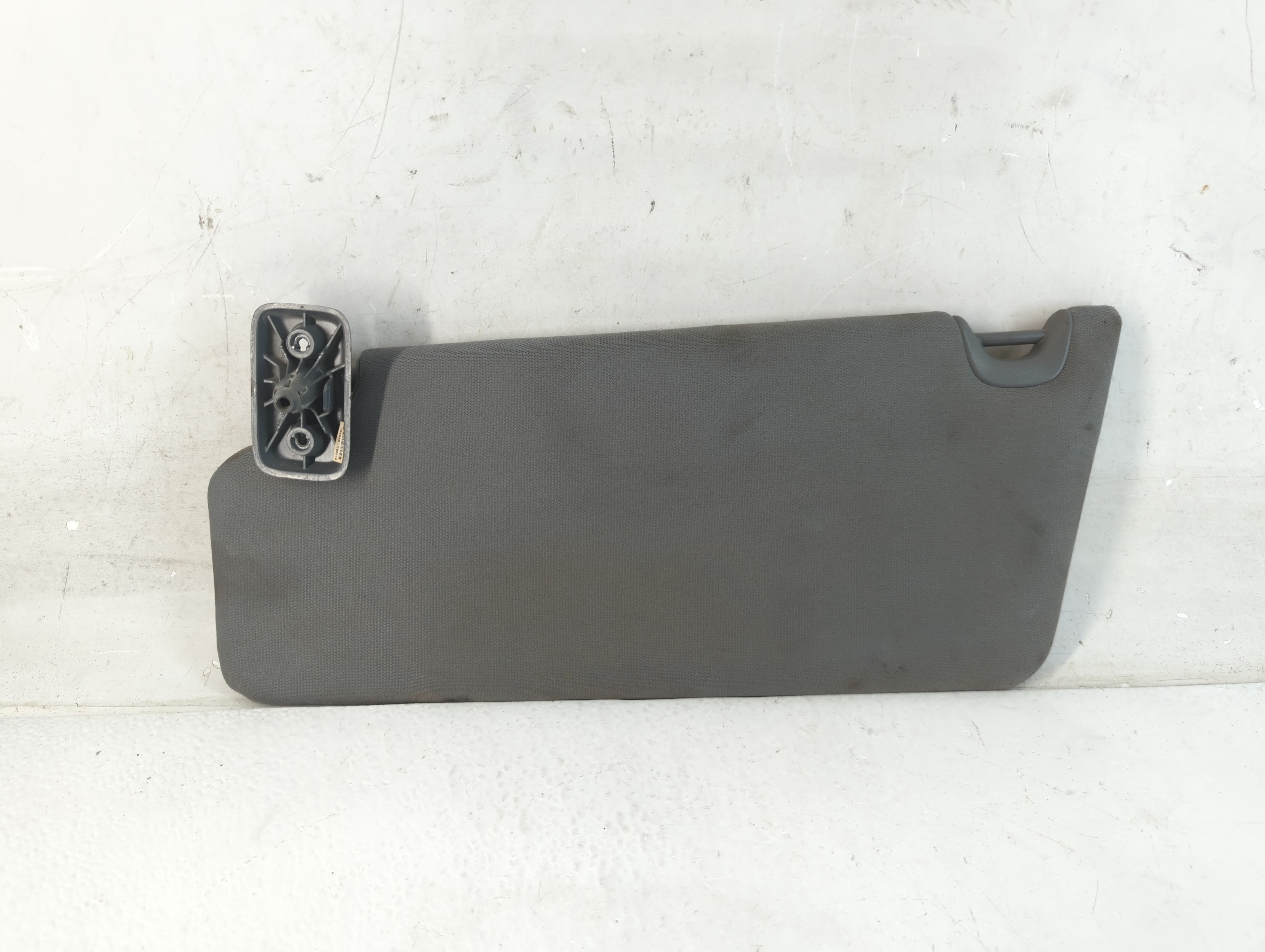 2011-2014 Ford F-150 Driver Sun Visor Mirror Left Sunvisor Gray 1048091 - Oemusedautoparts1.com