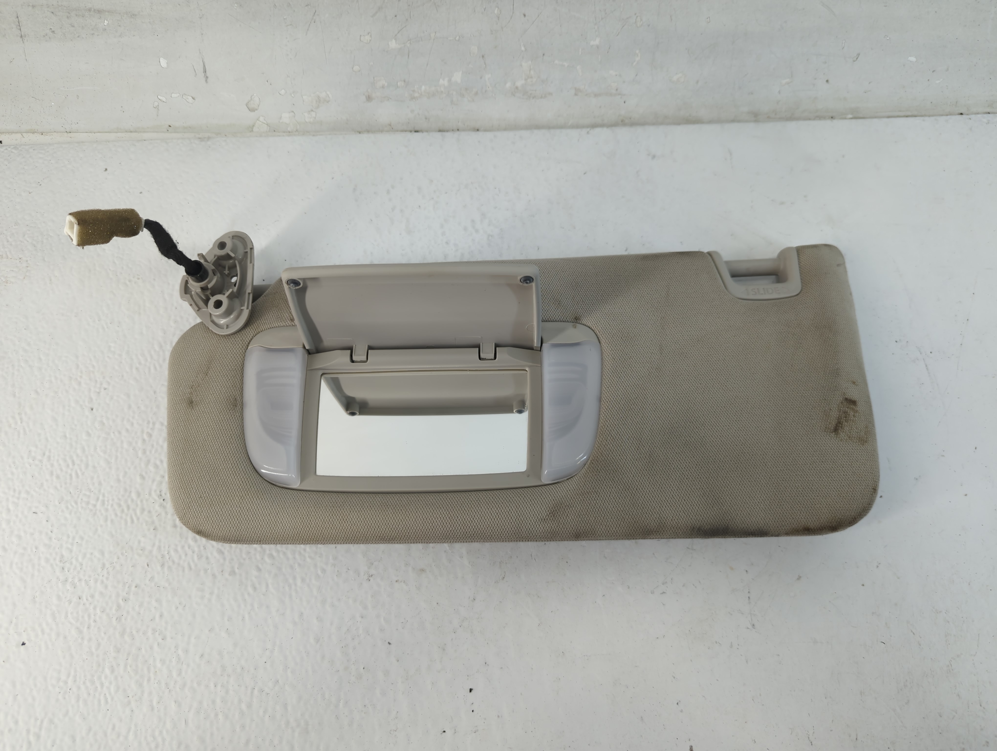 2015-2022 Subaru Legacy Passenger Sun Visor Mirror Right Sunvisor Gray 1048103 - Oemusedautoparts1.com
