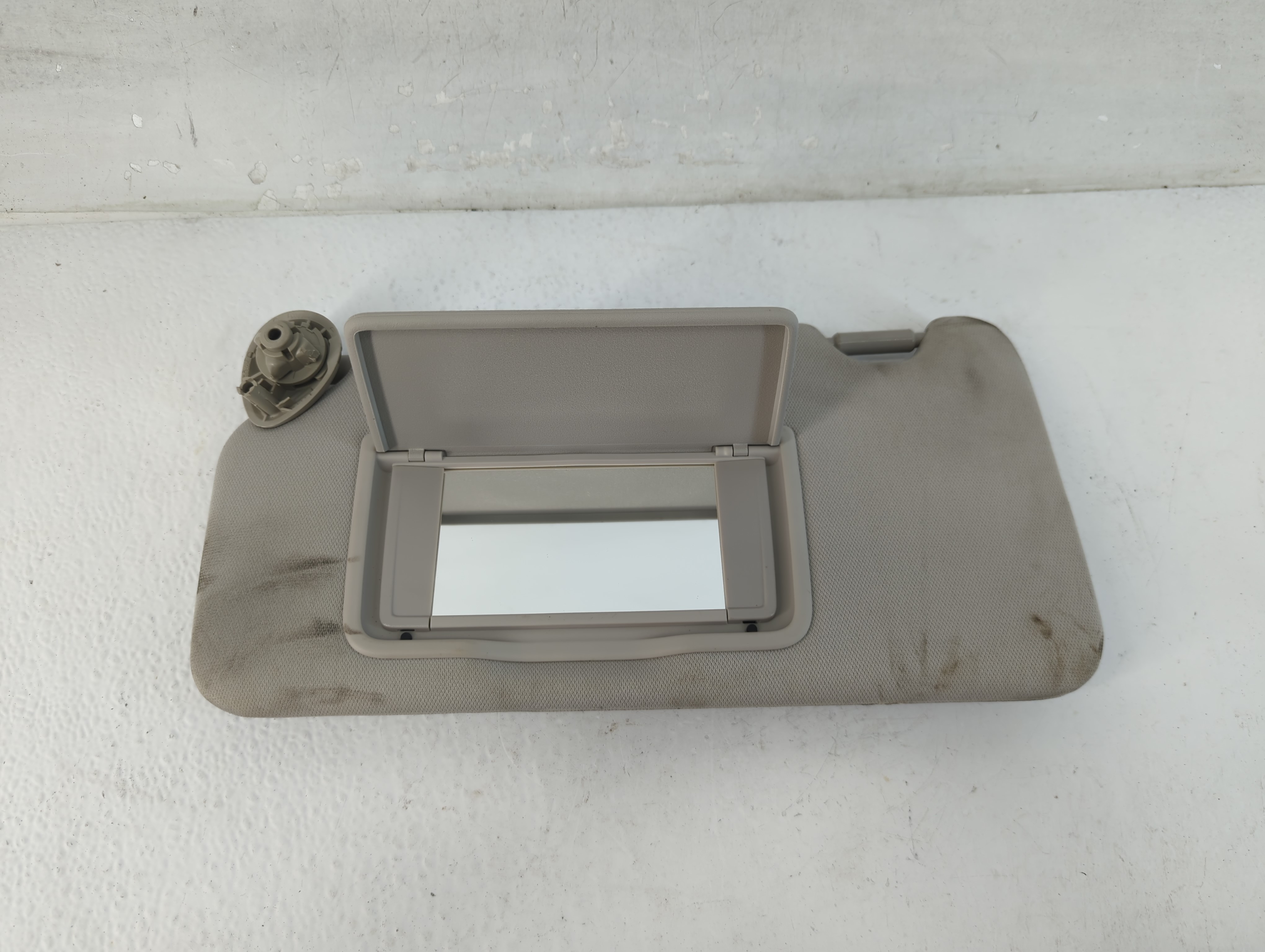 2016-2022 Honda Hr-v Passenger Sun Visor Mirror Right Sunvisor Ivory 1048104 - Oemusedautoparts1.com