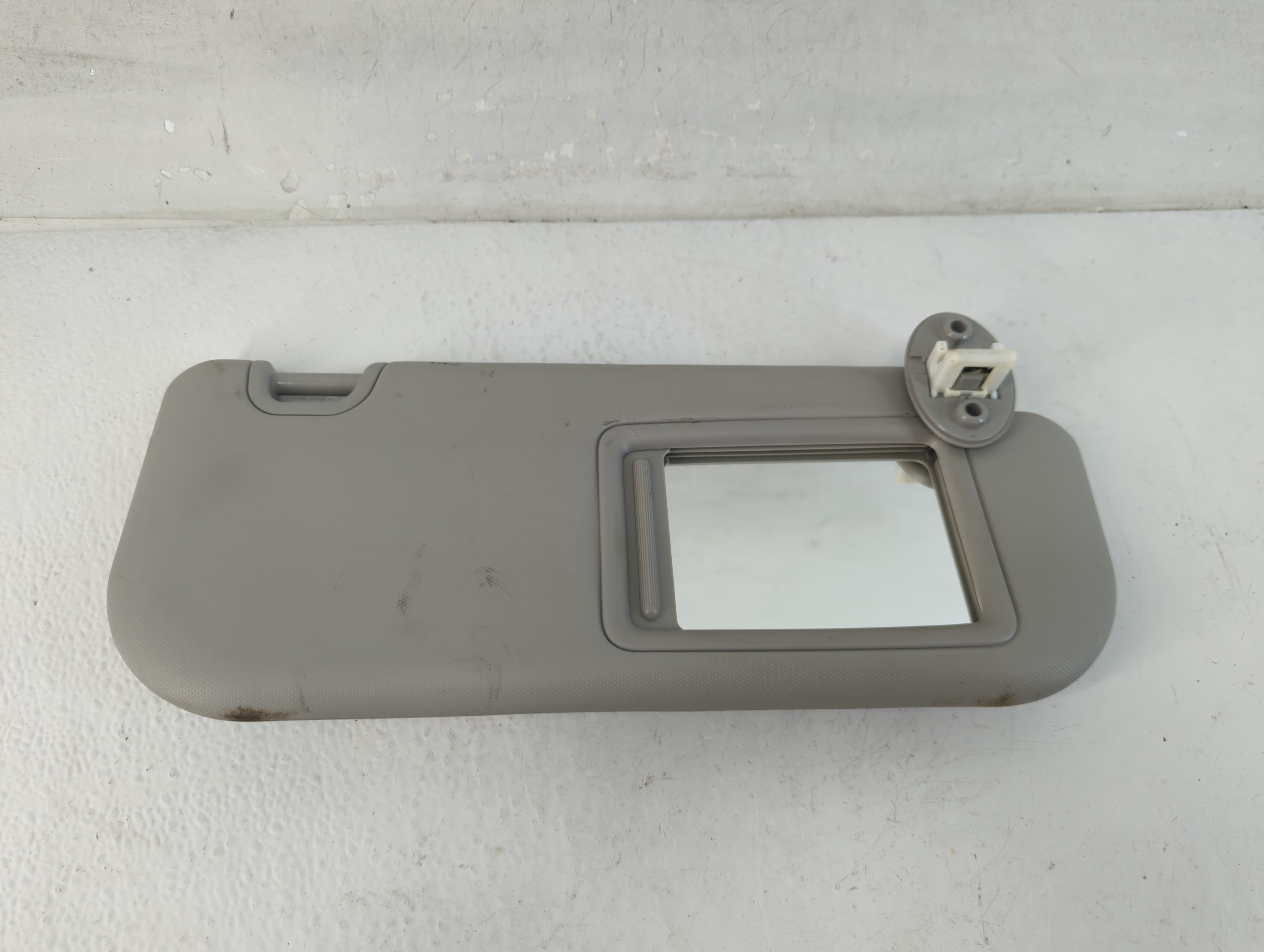 2019-2022 Toyota Rav4 Driver Sun Visor Mirror Left Sunvisor Gray 1048109 - Oemusedautoparts1.com