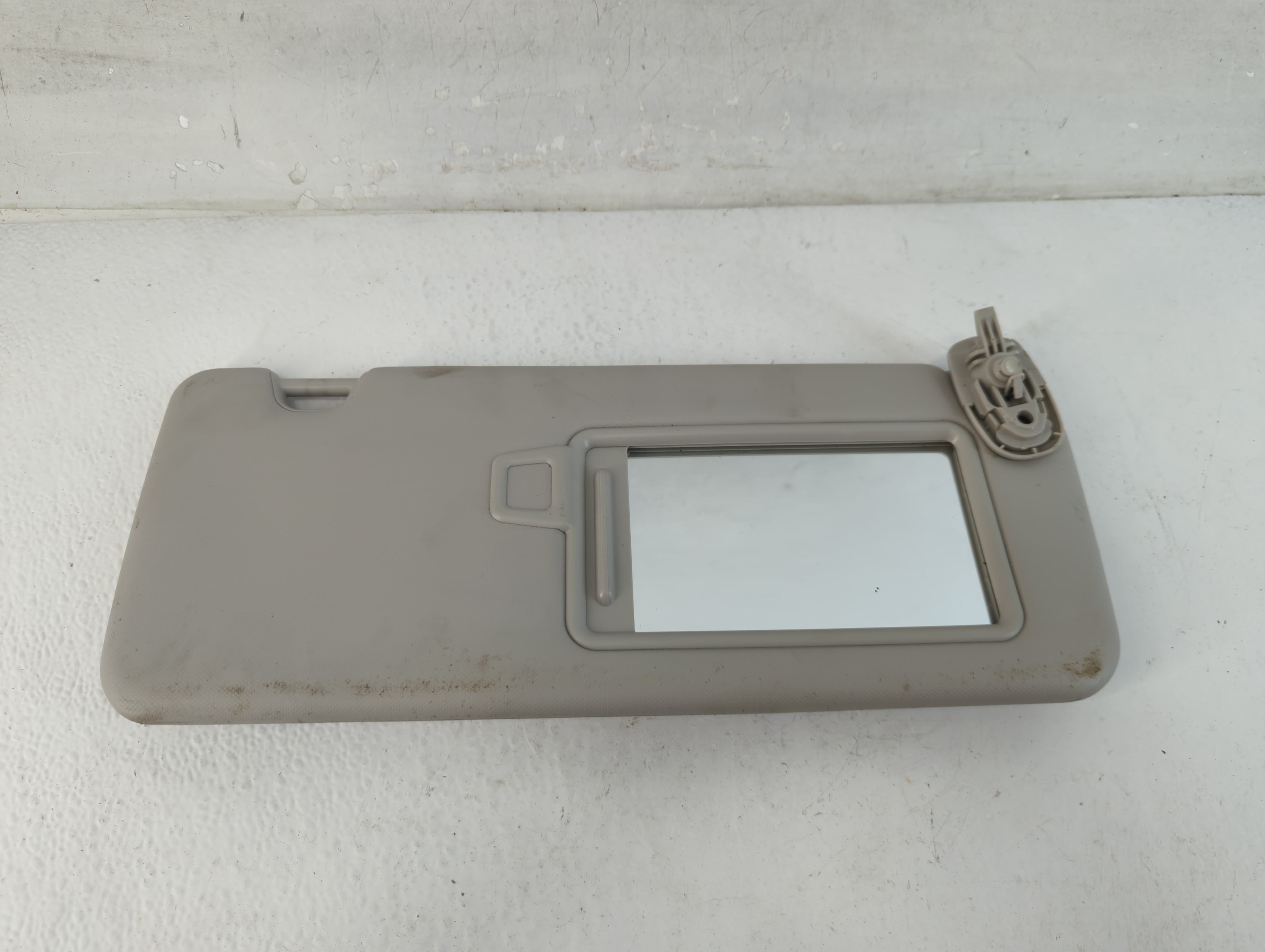 Picture of 2022-2022 Hyundai Tucson Driver Sun Visor Mirror Left Sunvisor Gray 1048123