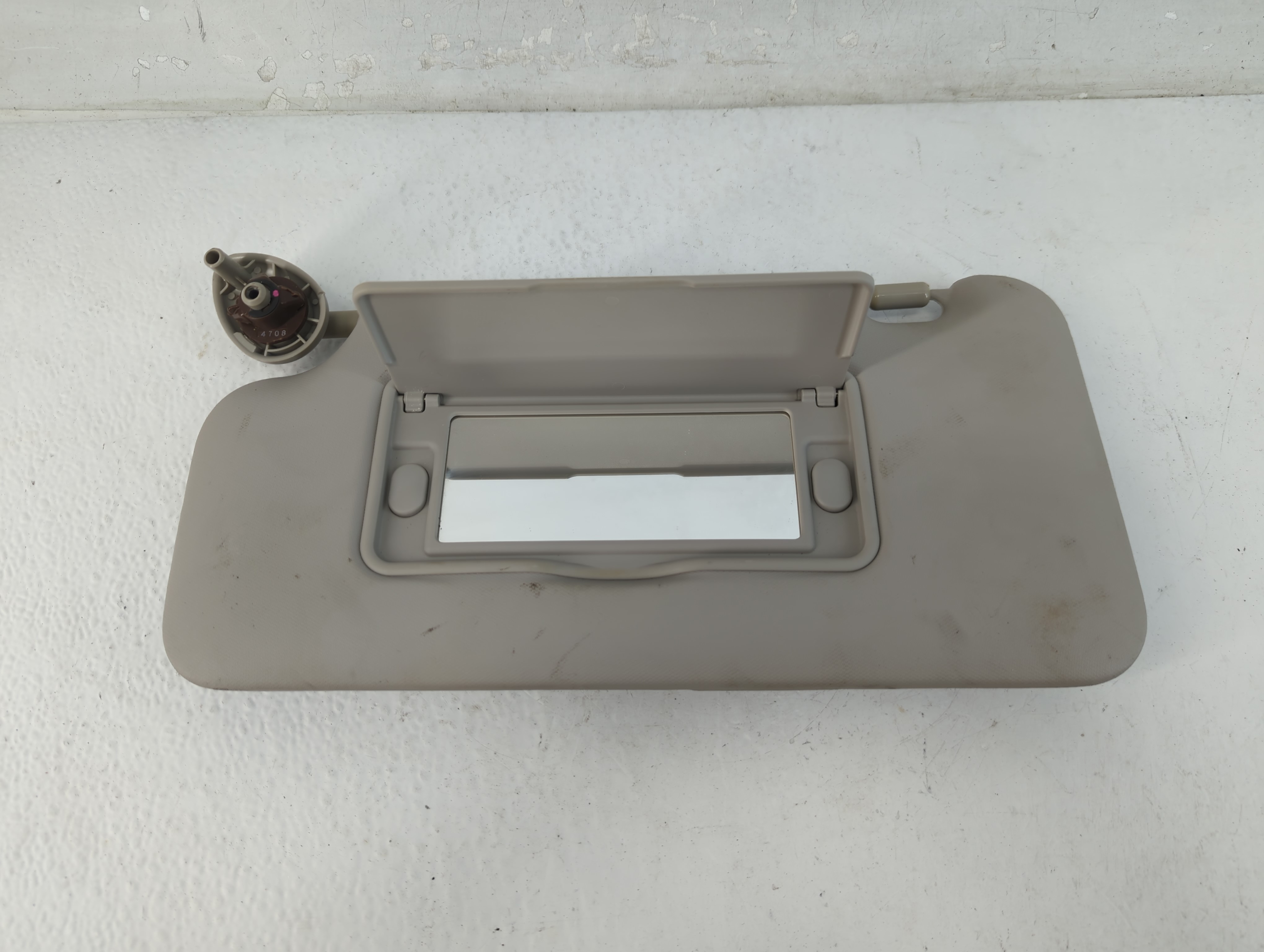 2015-2020 Honda Fit Passenger Sun Visor Mirror Right Sunvisor Ivory 1048129 - Oemusedautoparts1.com