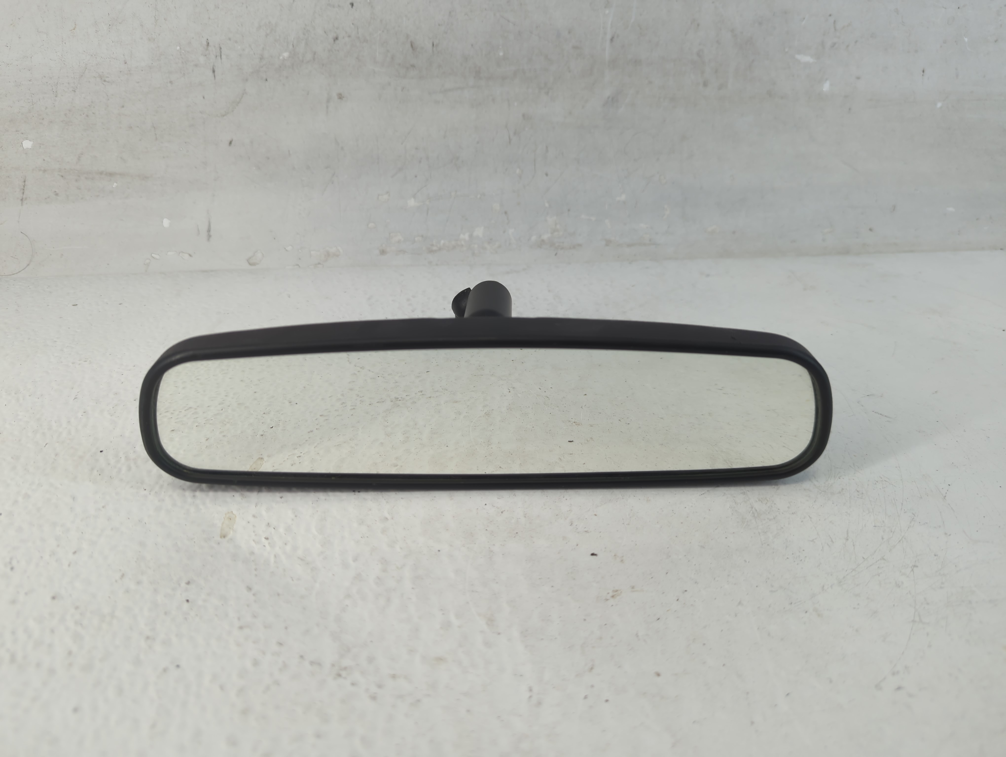 2017-2019 Ford Escape Interior Rear View Mirror Oem 1048178 - Oemusedautoparts1.com