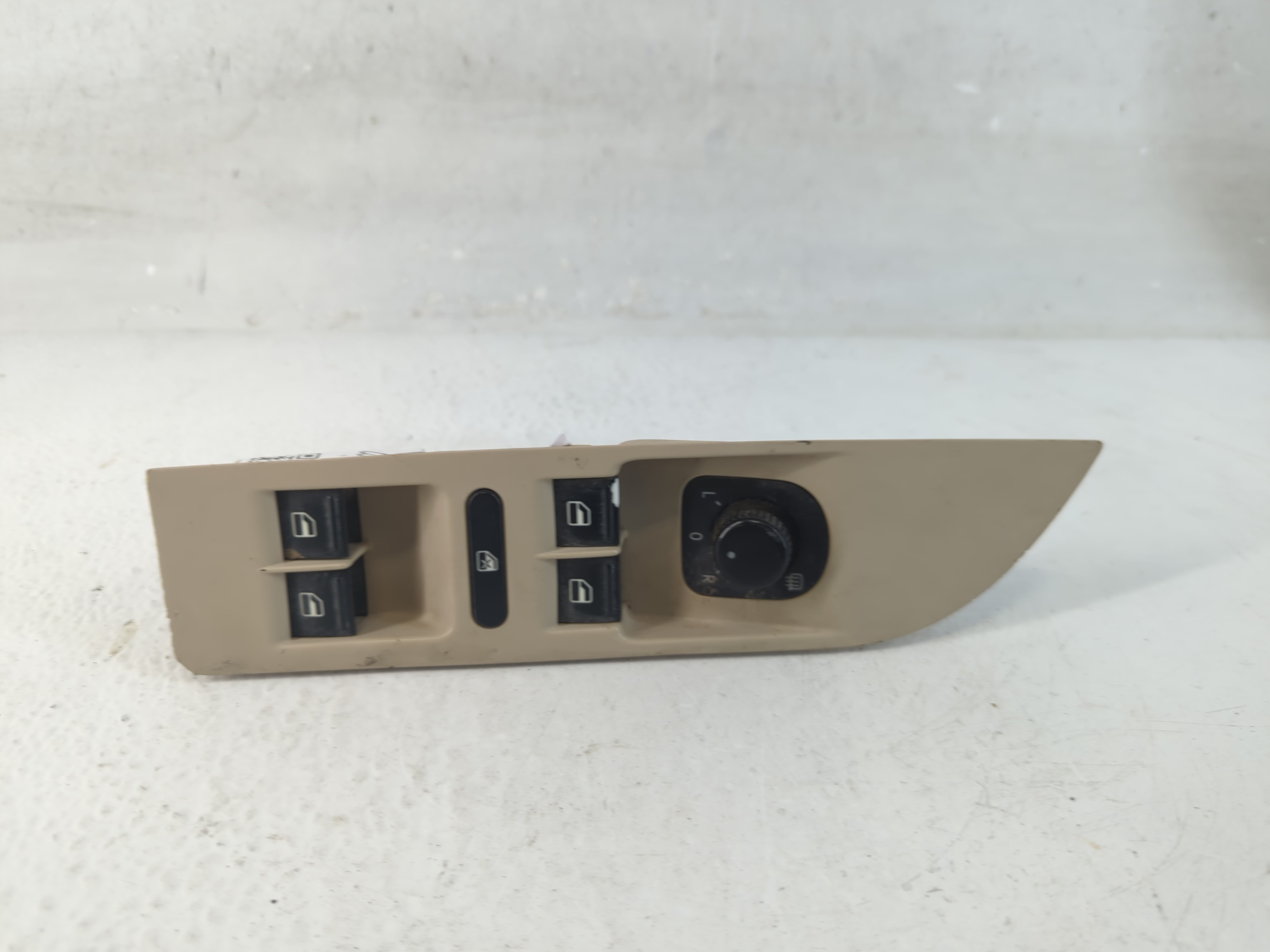 2009-2017 Volkswagen Cc Driver Left Door Master Power Window Switch 1048237 - Oemusedautoparts1.com