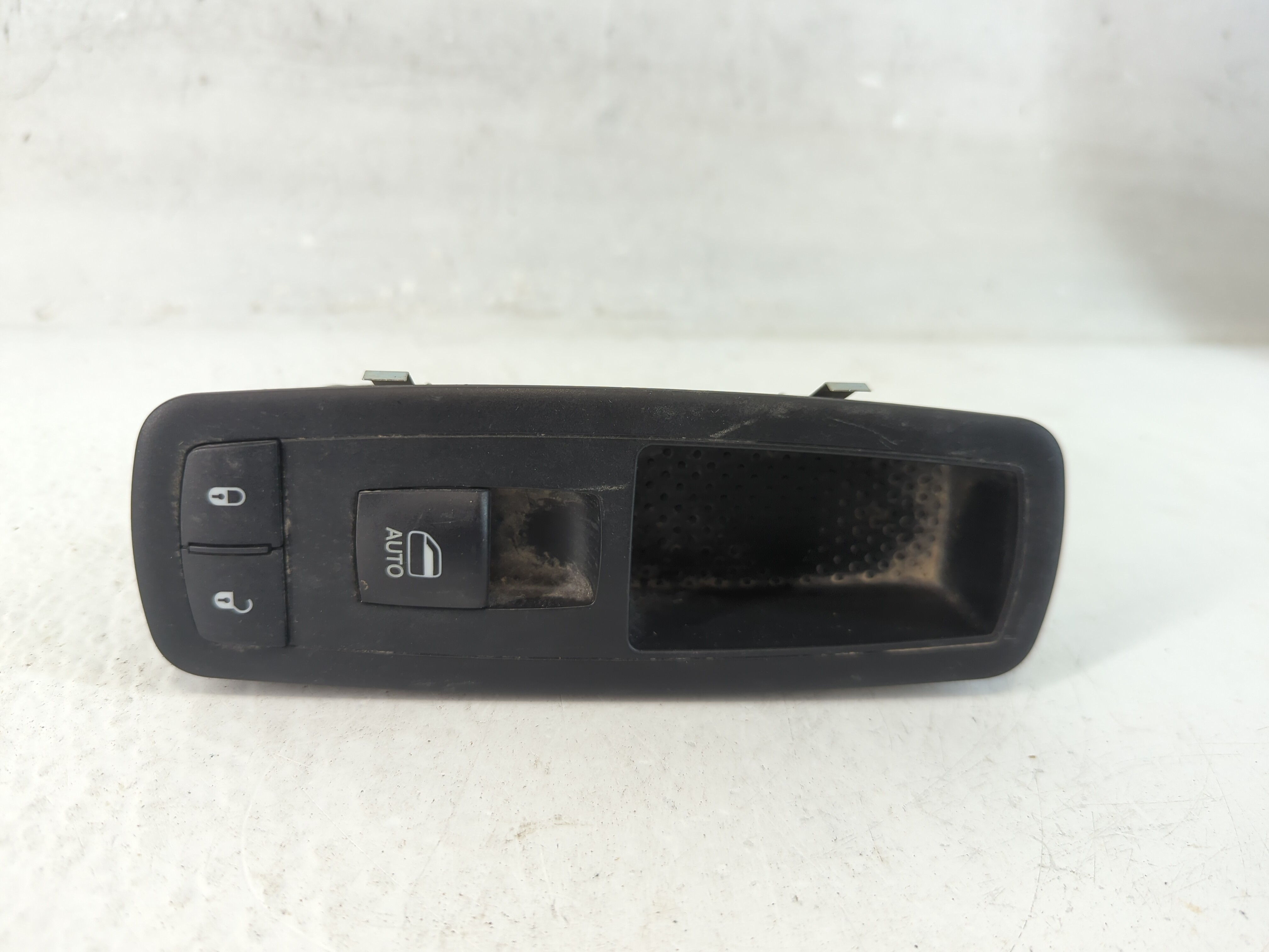 2014 Jeep Grand Cherokee Driver Left Door Master Power Window Switch 1048241 - Oemusedautoparts1.com