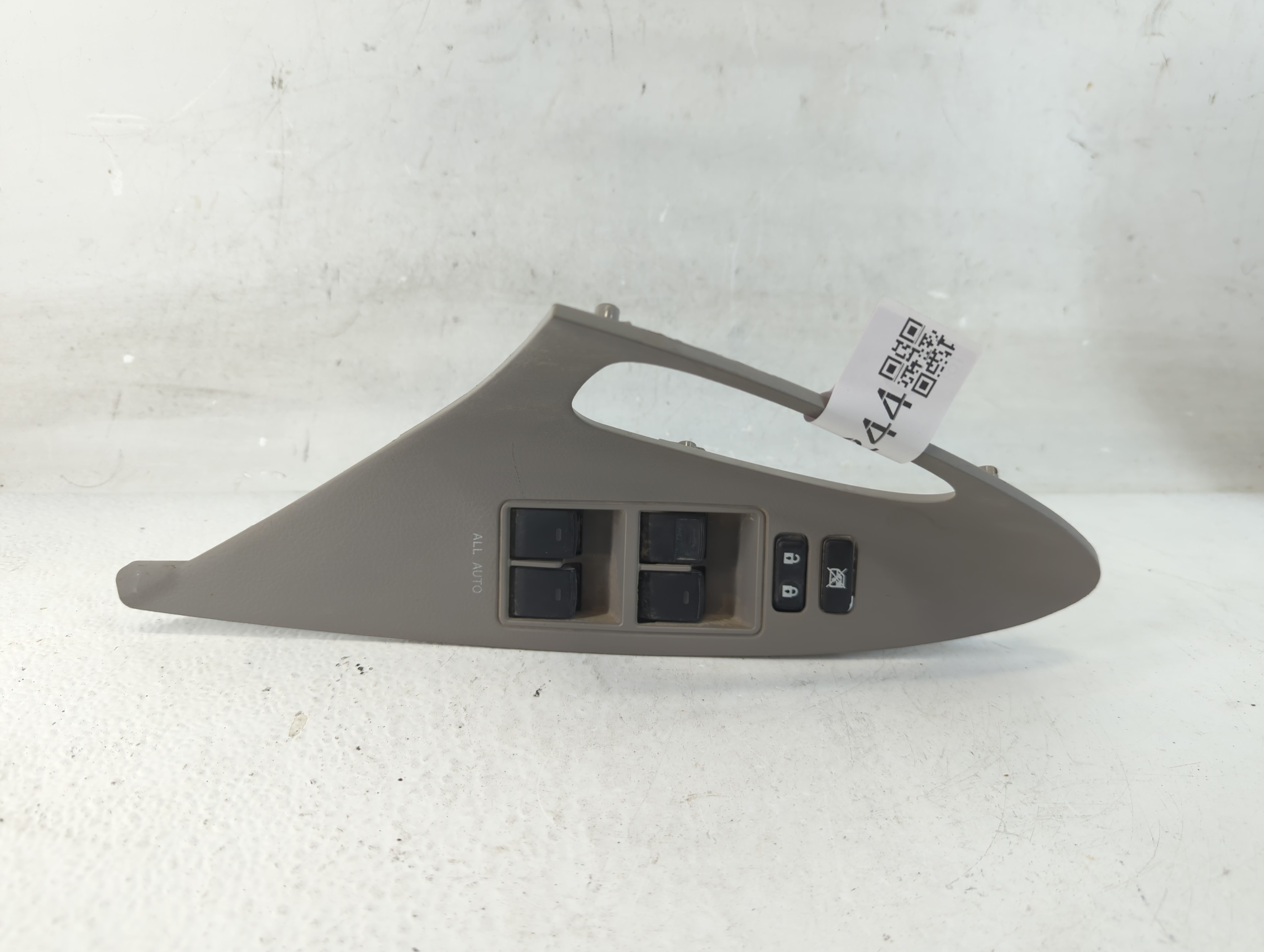 2010-2011 Toyota Camry Driver Left Door Master Power Window Switch 1048244 - Oemusedautoparts1.com