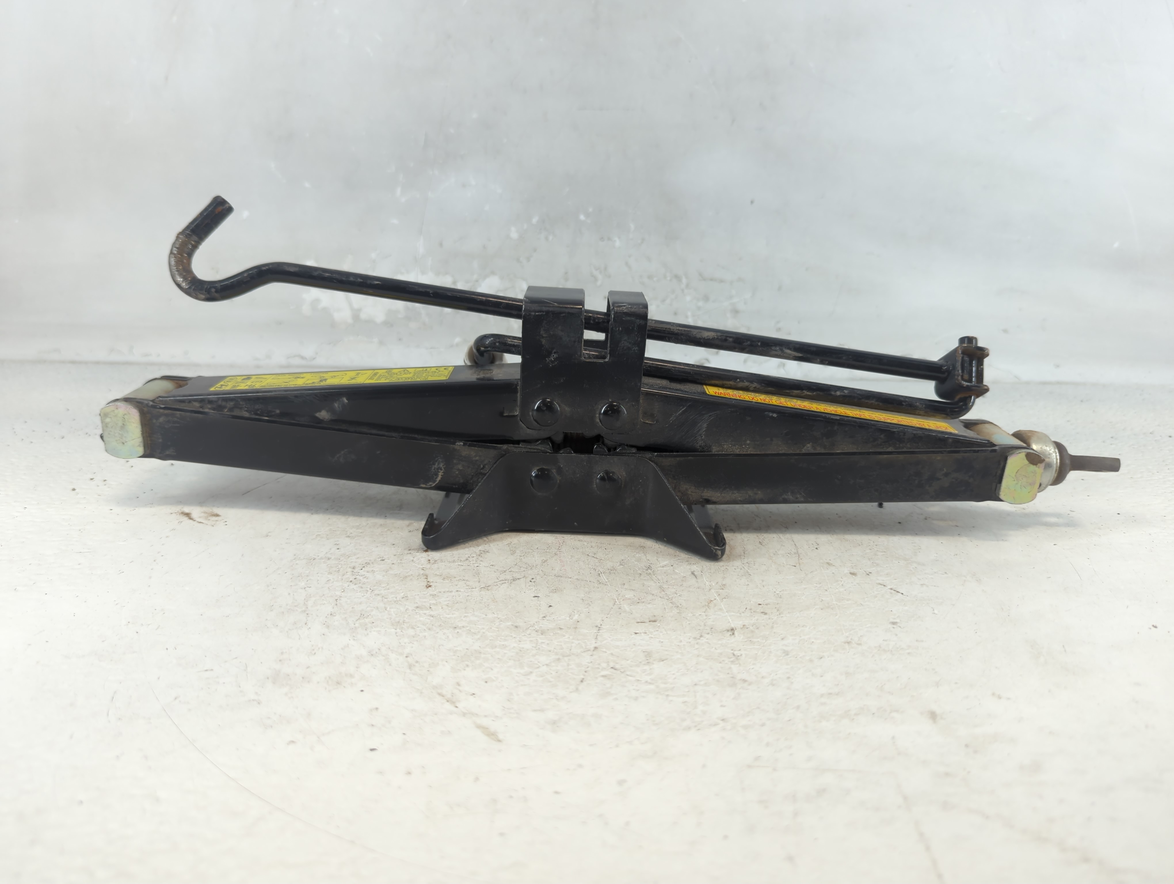 Picture of 2016 Hyundai Tucson Spare Scissor Car Jack 1048273