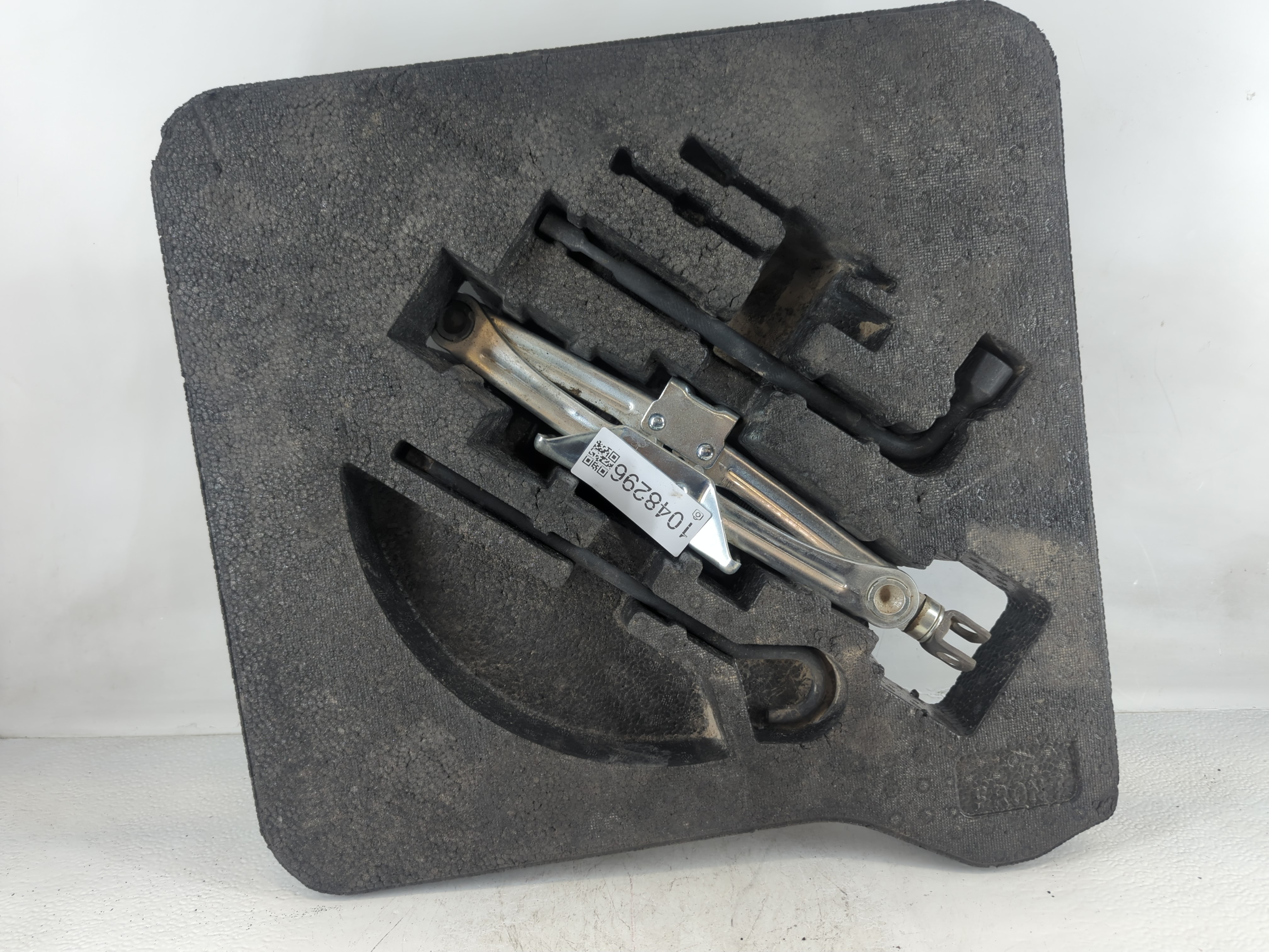 2010 Honda Accord Spare Scissor Car Jack 1048296 - Oemusedautoparts1.com