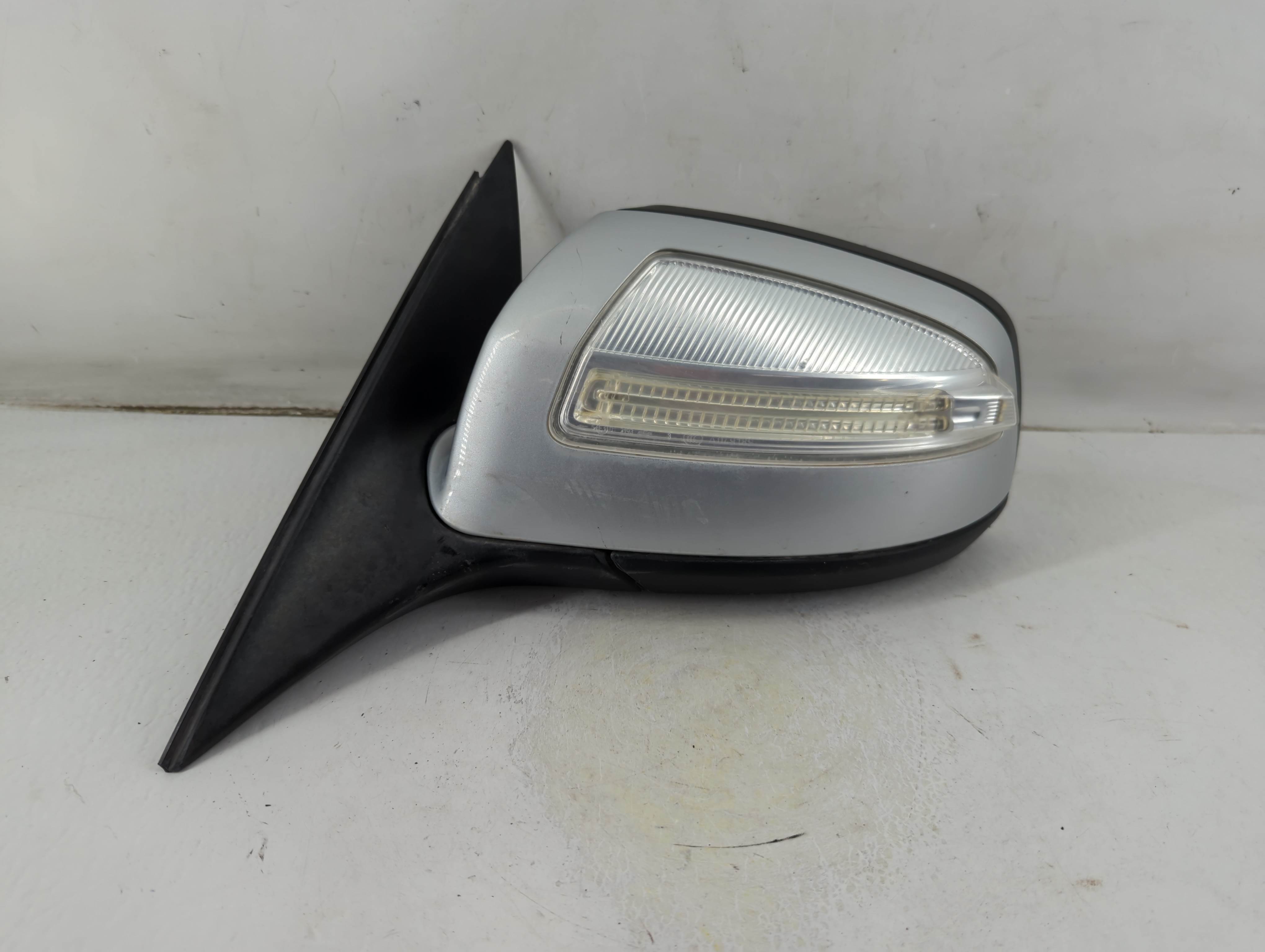 Picture of 2009-2009 Mercedes-benz C300 Driver Left Side View Power Door Mirror 1048310