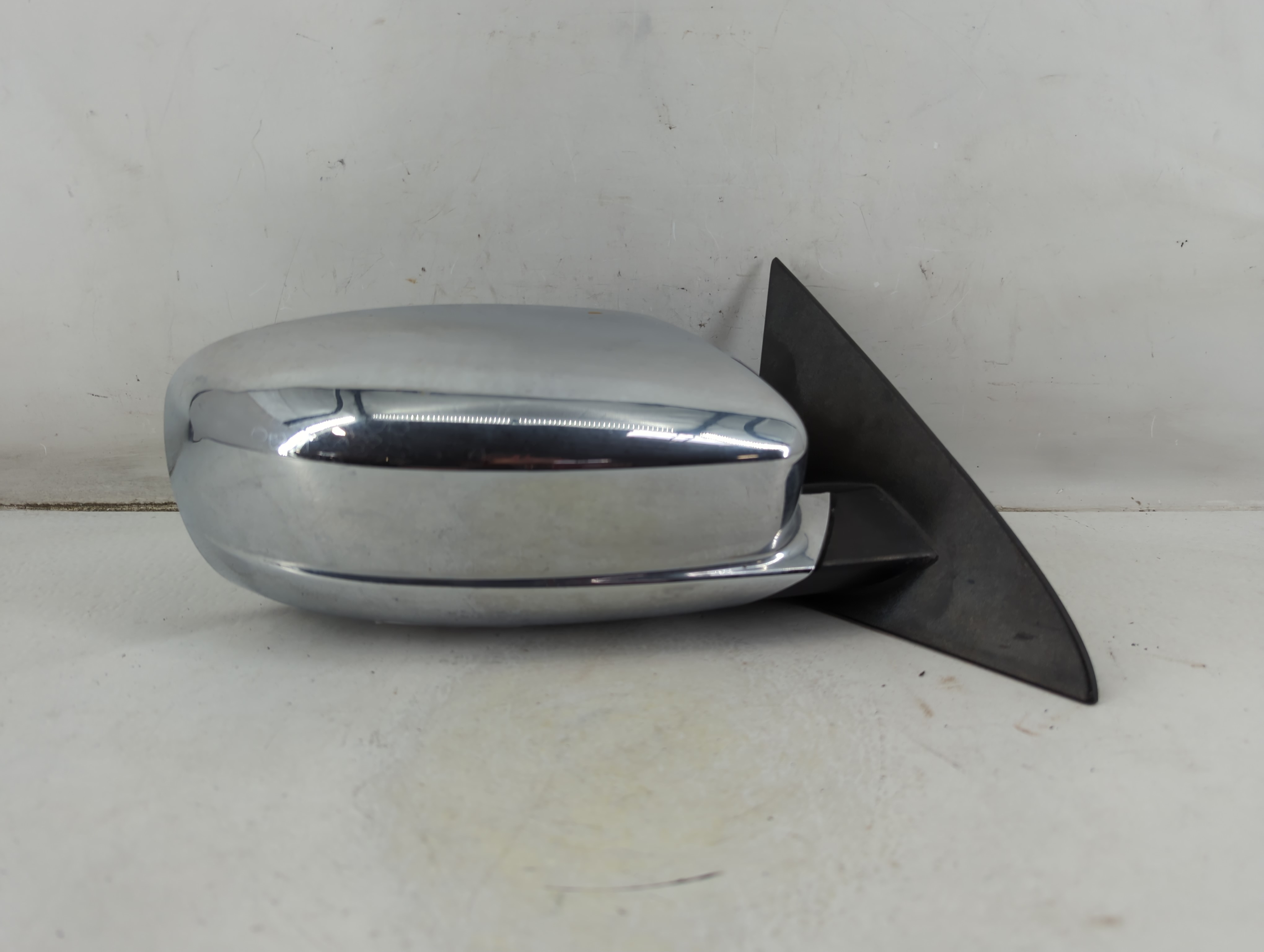 2011-2014 Chrysler 200 Passenger Right Side View Power Door Mirror 1048311 - Oemusedautoparts1.com
