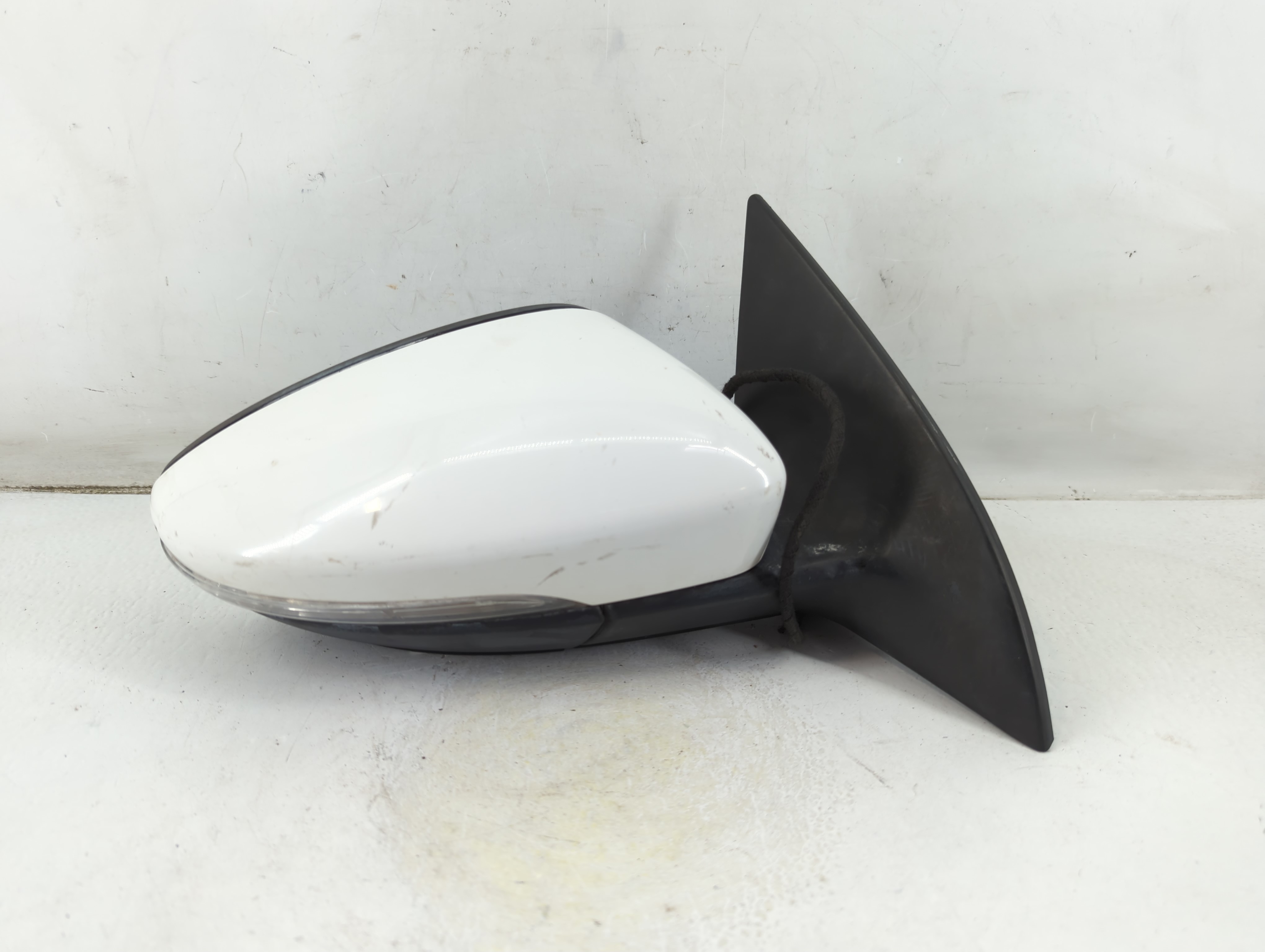 2009-2012 Volkswagen Cc Passenger Right Side View Power Door Mirror 1048332 - Oemusedautoparts1.com