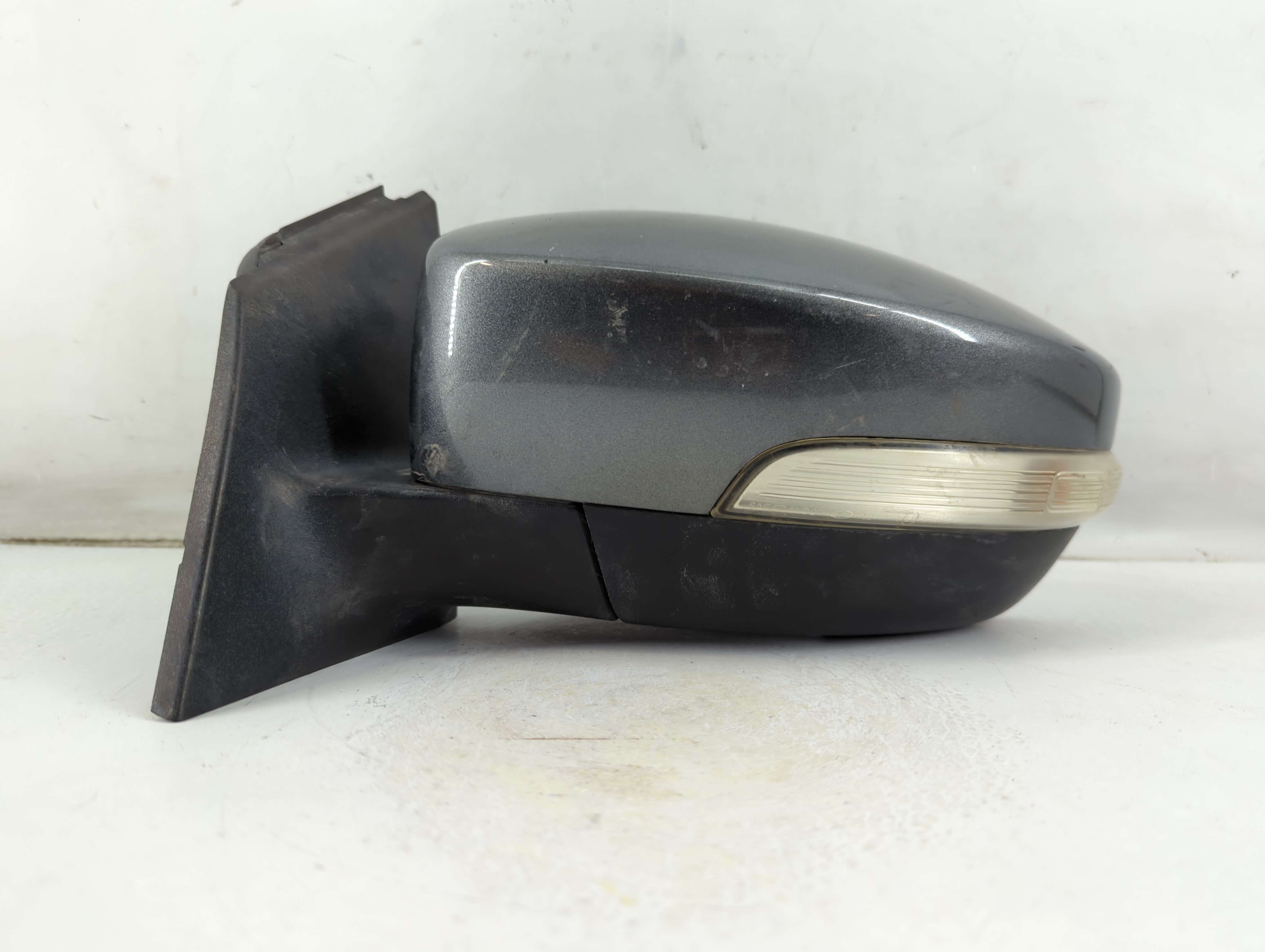 2012-2014 Ford Focus Driver Left Side View Power Door Mirror Dark Gray 1048347 - Oemusedautoparts1.com