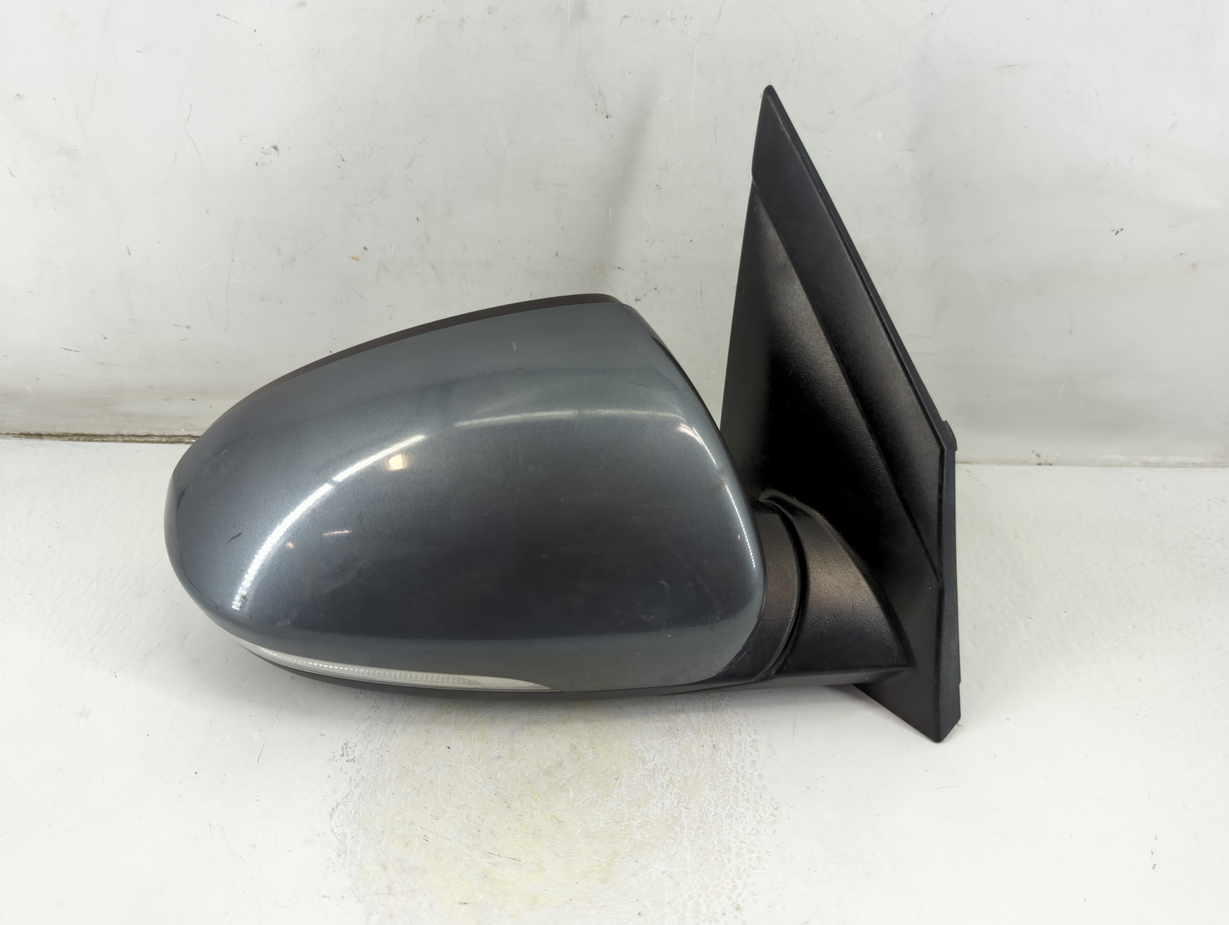 Picture of 2016-2018 Hyundai Tucson Passenger Right Side View Power Door Mirror 1048353