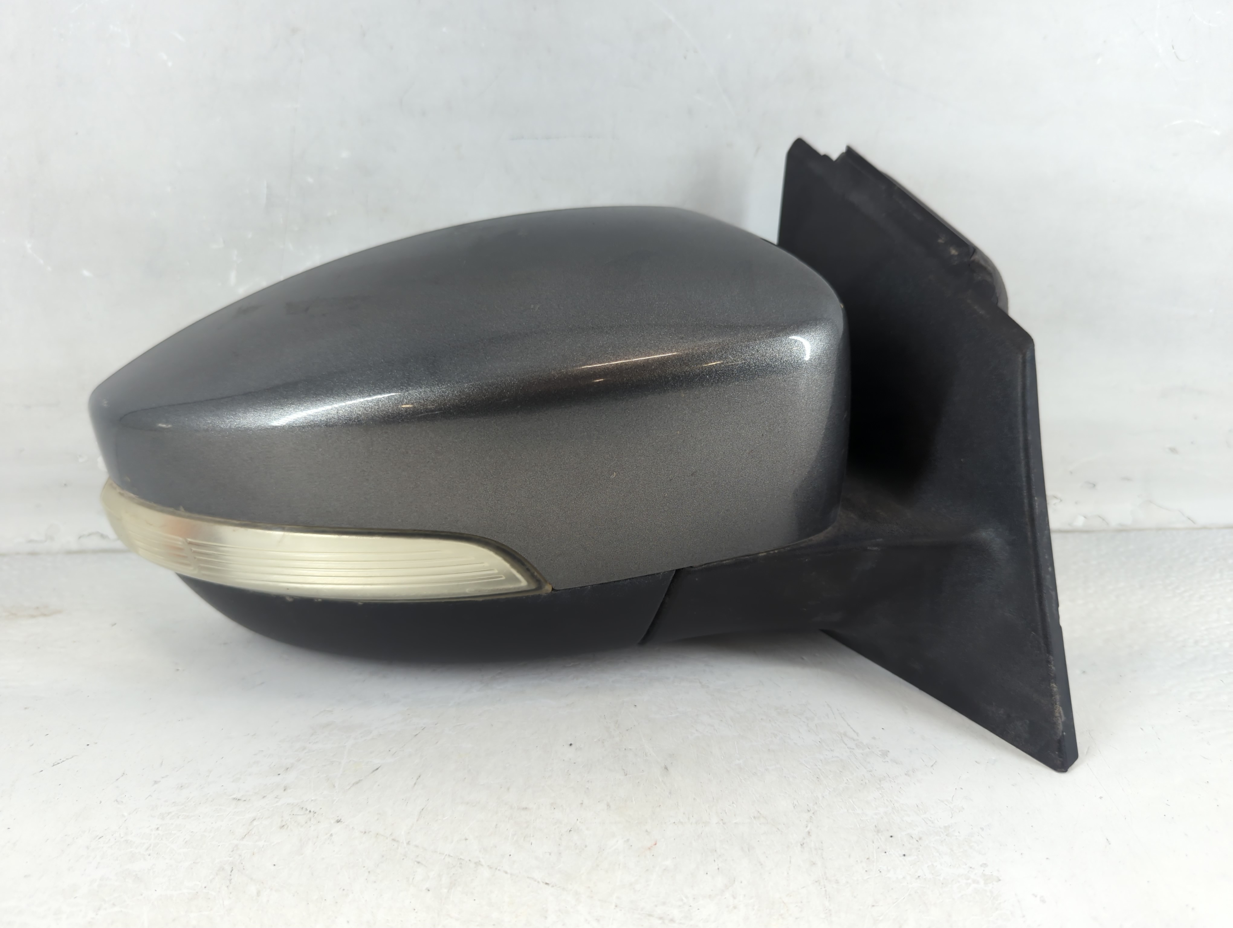 2012-2014 Ford Focus Passenger Right Side View Power Door Mirror 1048377 - Oemusedautoparts1.com