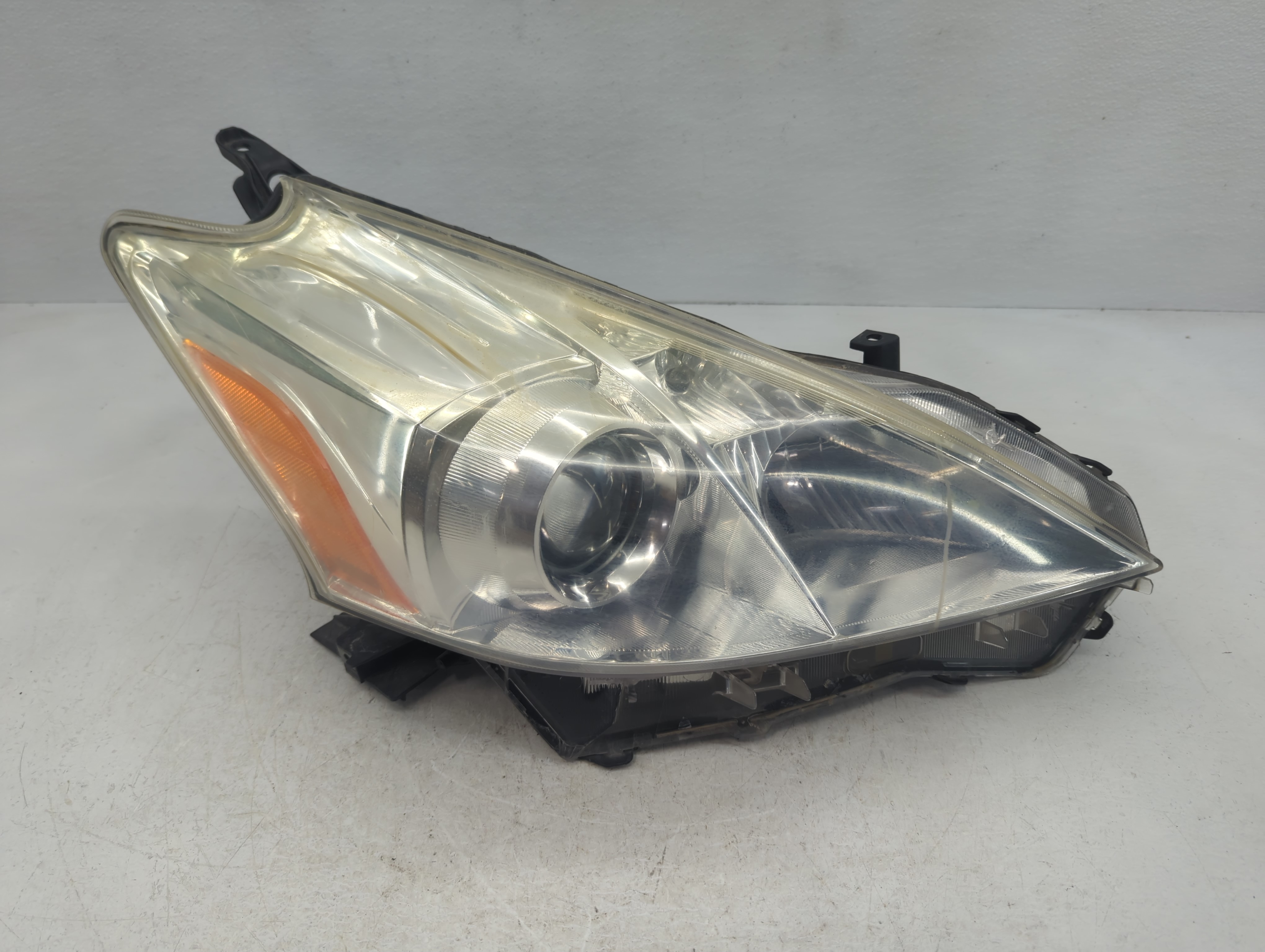 2012-2015 Toyota Prius Driver Left Oem Head Light Headlight Lamp 1048422 - Oemusedautoparts1.com