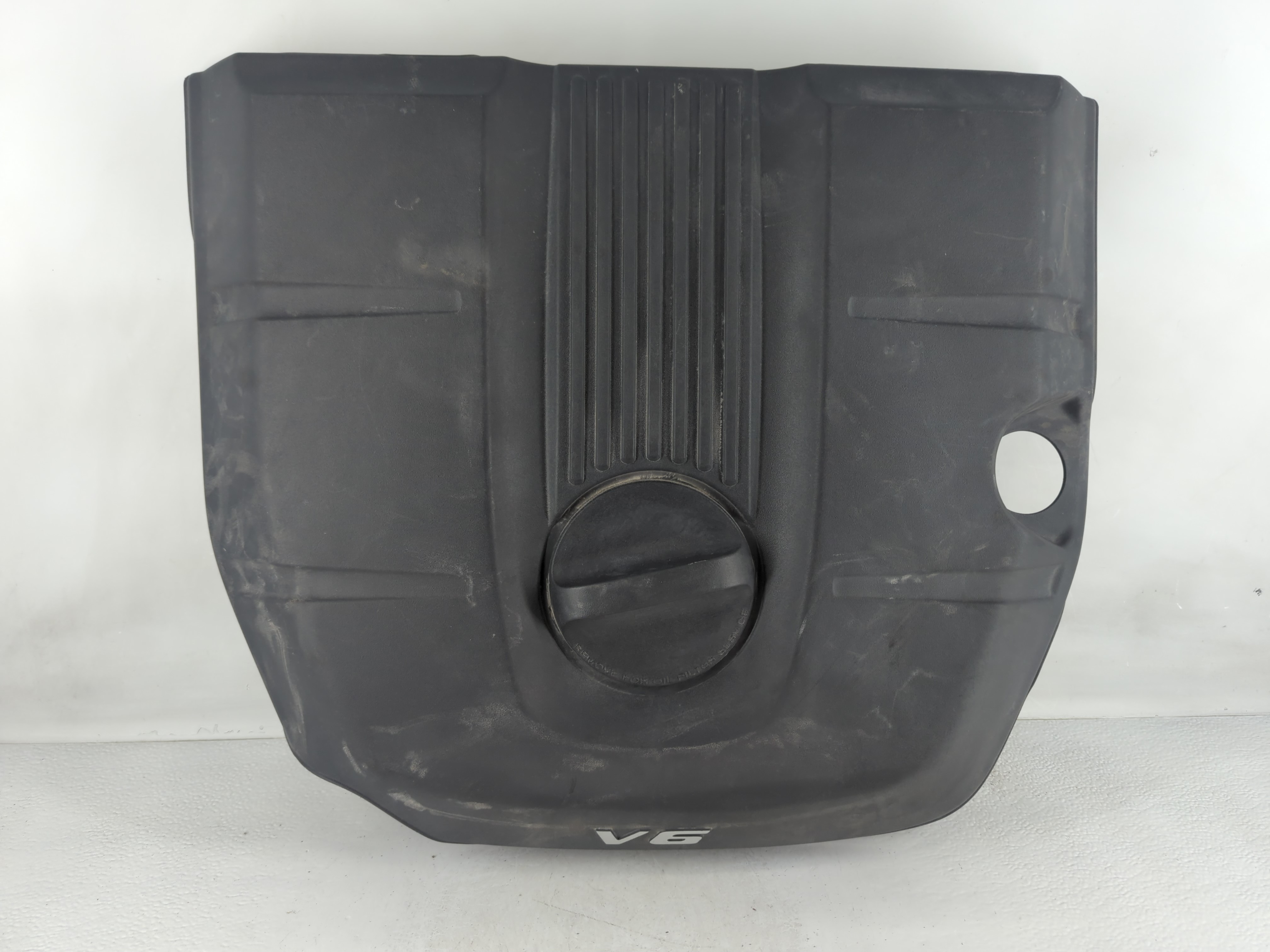 2014 Jeep Grand Cherokee Engine Cover 1048428 - Oemusedautoparts1.com