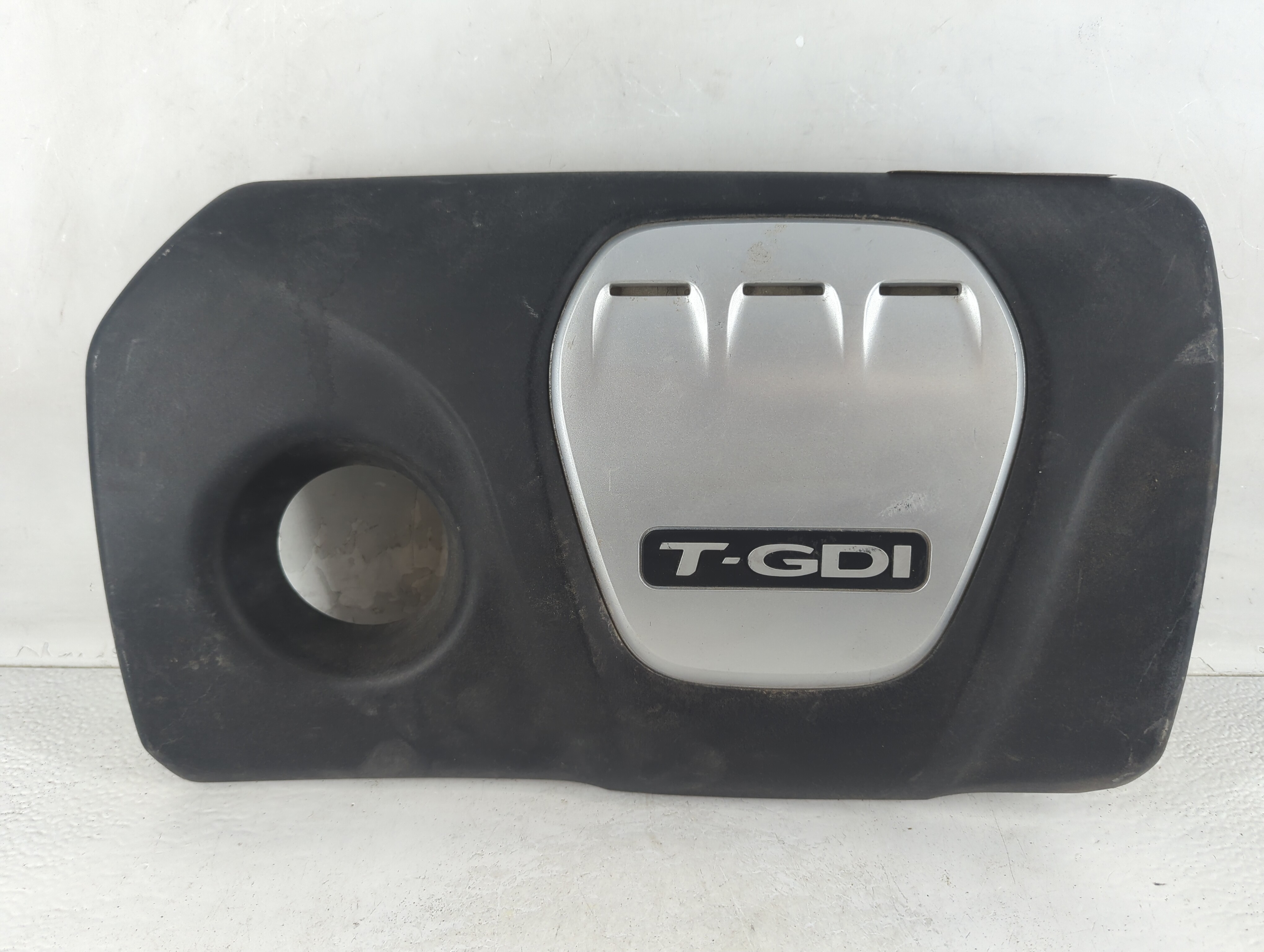 2016 Hyundai Tucson Engine Cover 1048429 - Oemusedautoparts1.com