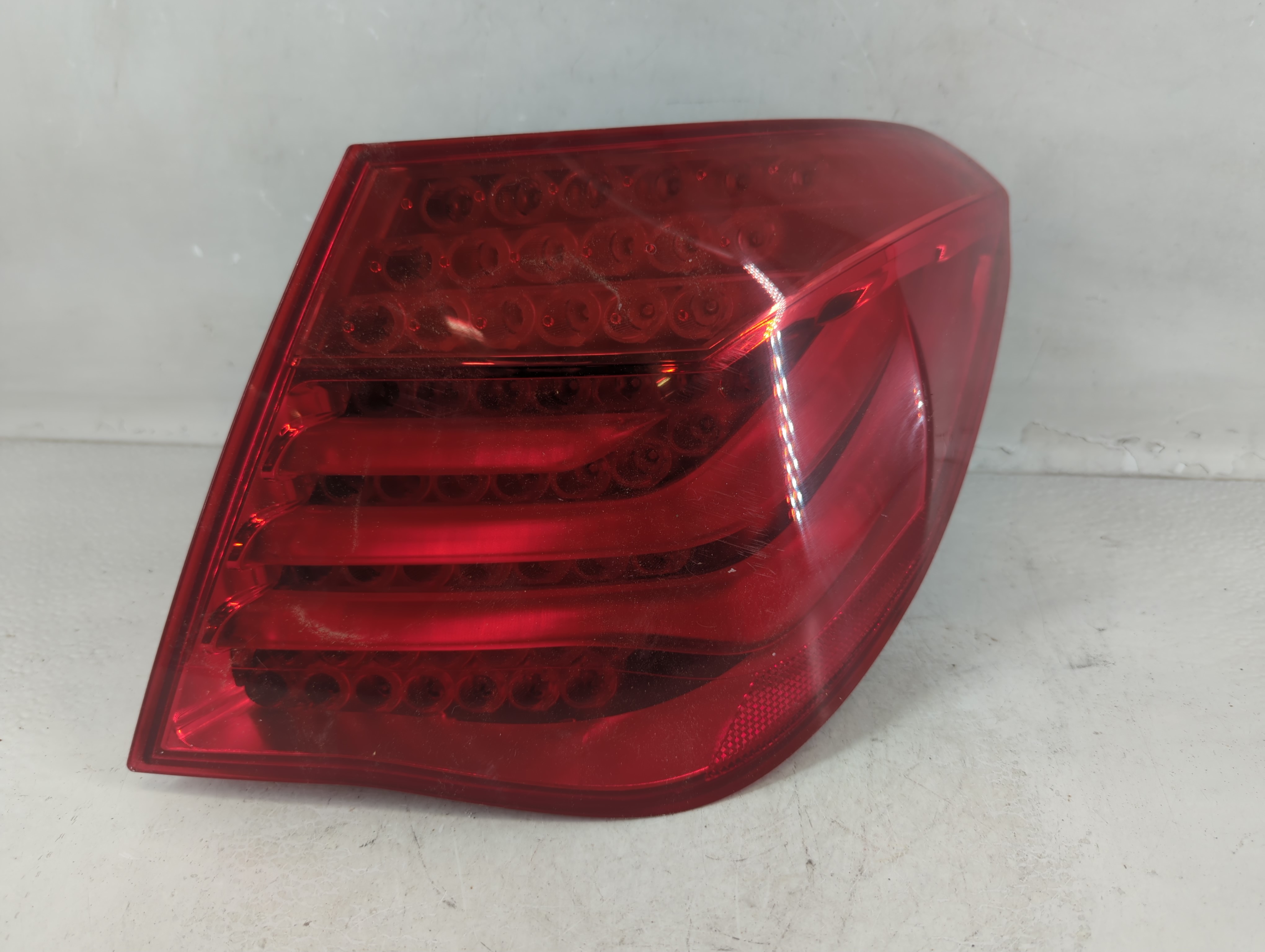 2009-2012 Bmw 750i Passenger Right Side Tail Light Taillight Oem 1048473 - Oemusedautoparts1.com