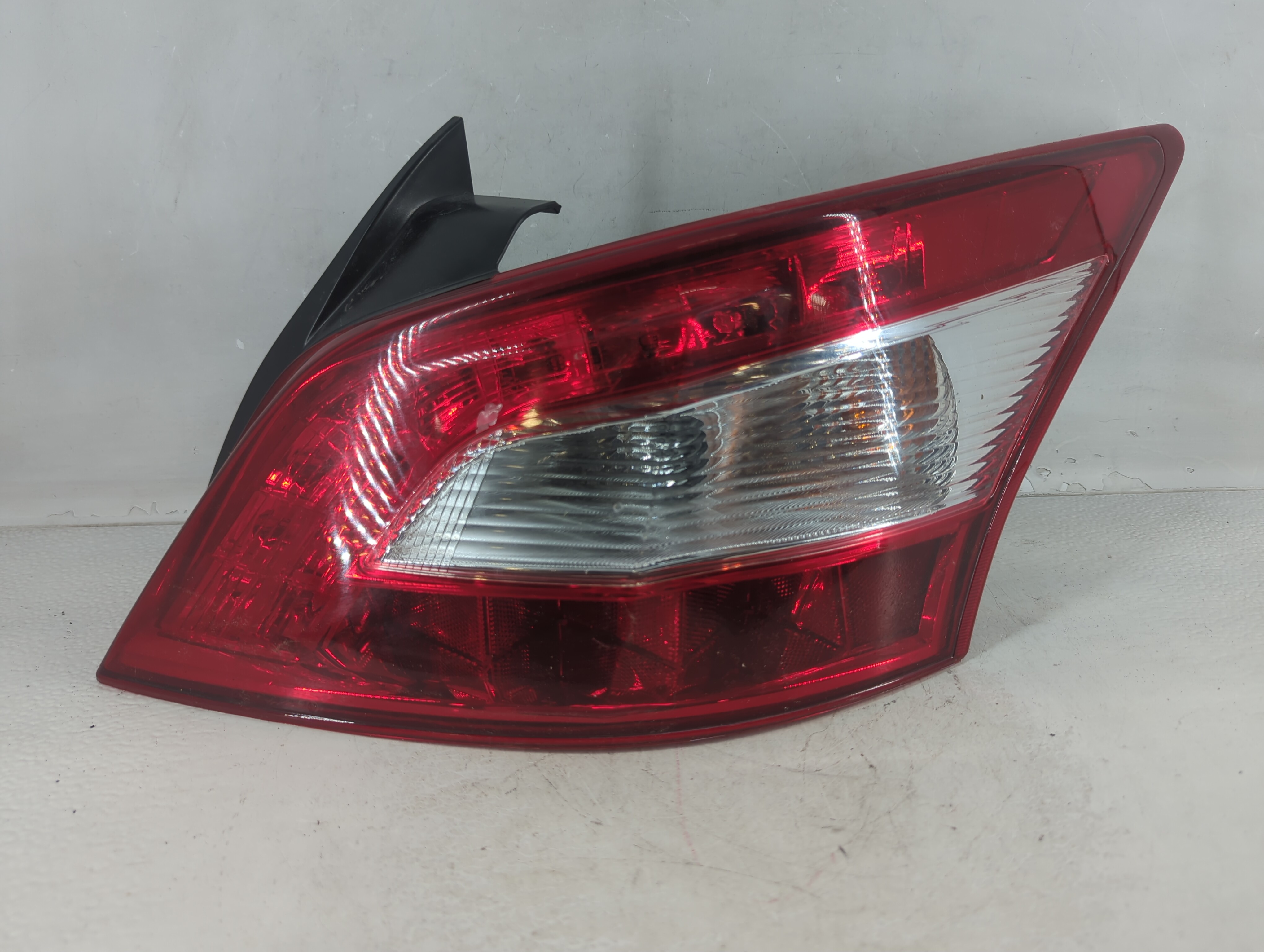 2009-2011 Nissan Maxima Passenger Right Side Tail Light Taillight Oem 1048476 - Oemusedautoparts1.com