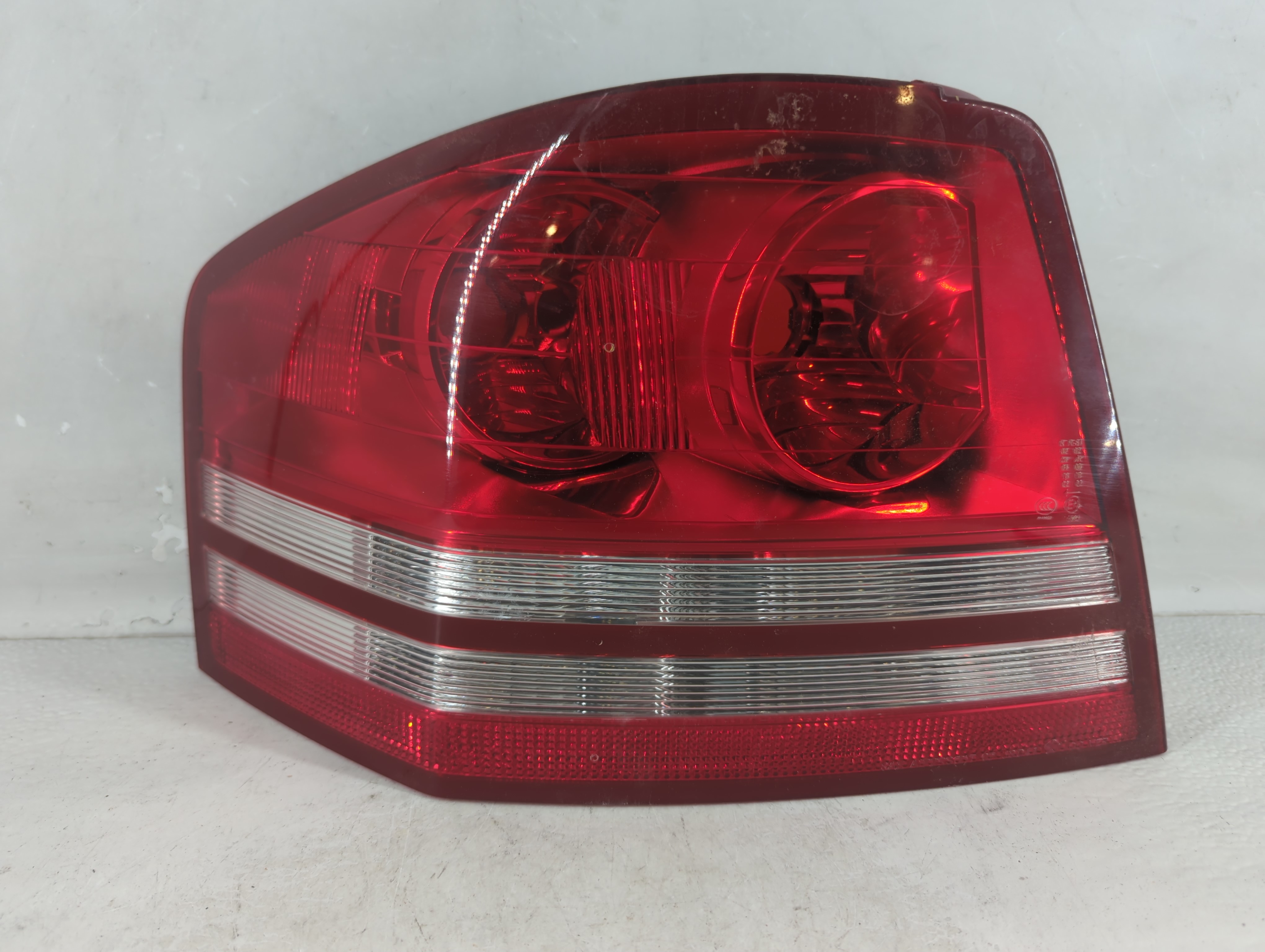 2008-2010 Dodge Avenger Driver Left Side Tail Light Taillight Oem 1048485 - Oemusedautoparts1.com