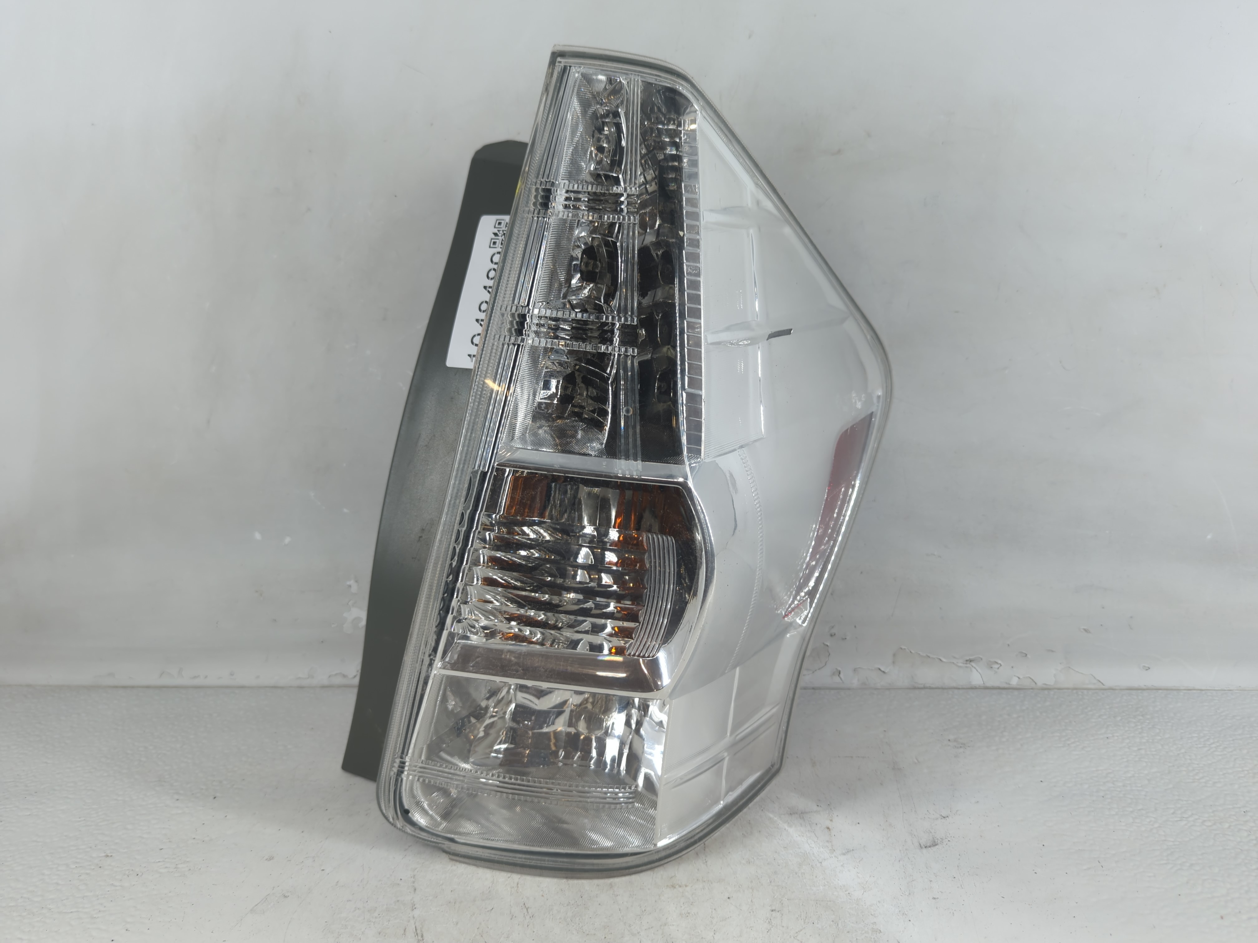 Picture of Toyota Prius Passenger Right Side Tail Light Taillight Oem 1048489