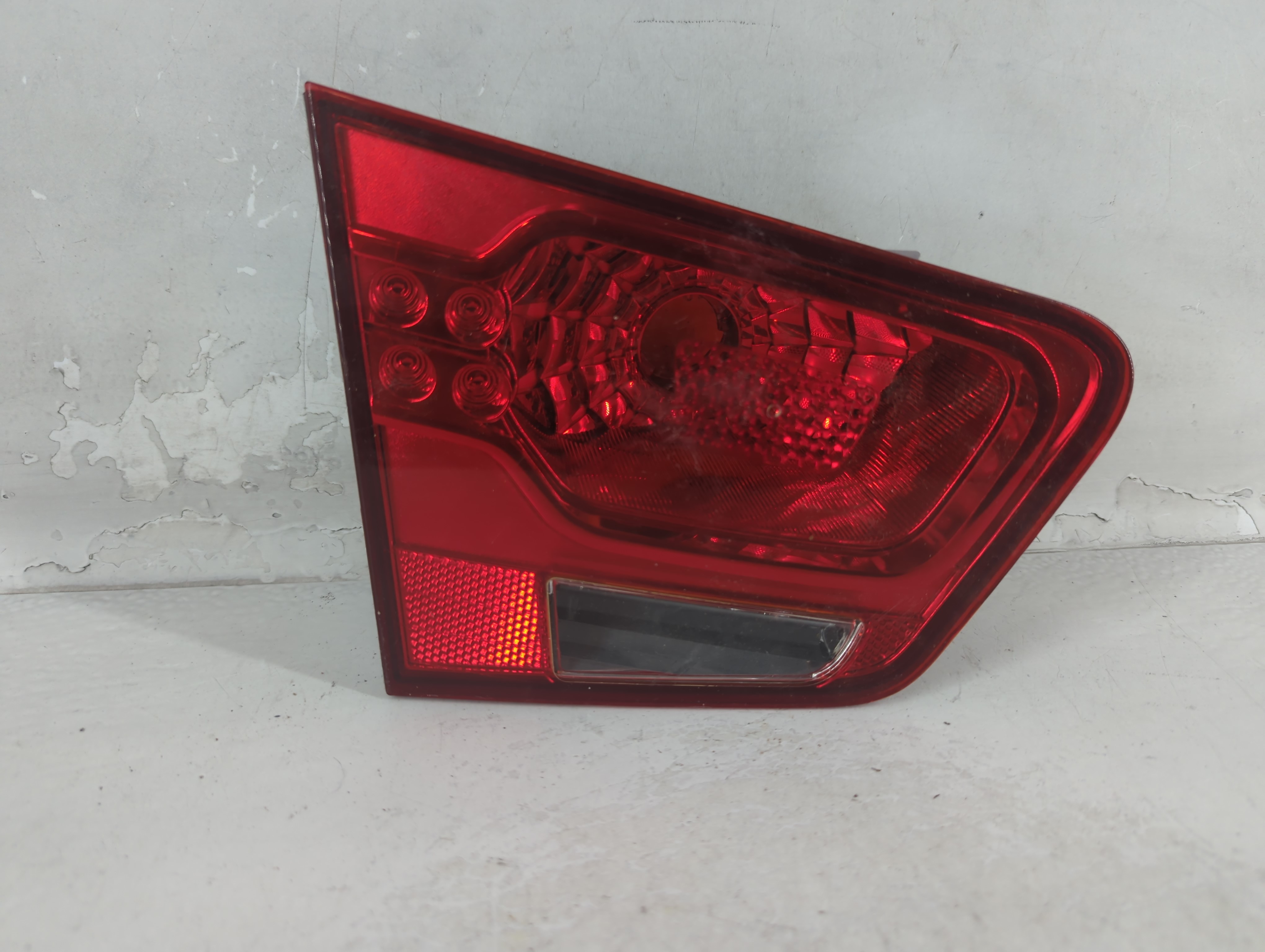2010-2013 Kia Forte Driver Left Side Tail Light Taillight Oem 1048510 - Oemusedautoparts1.com