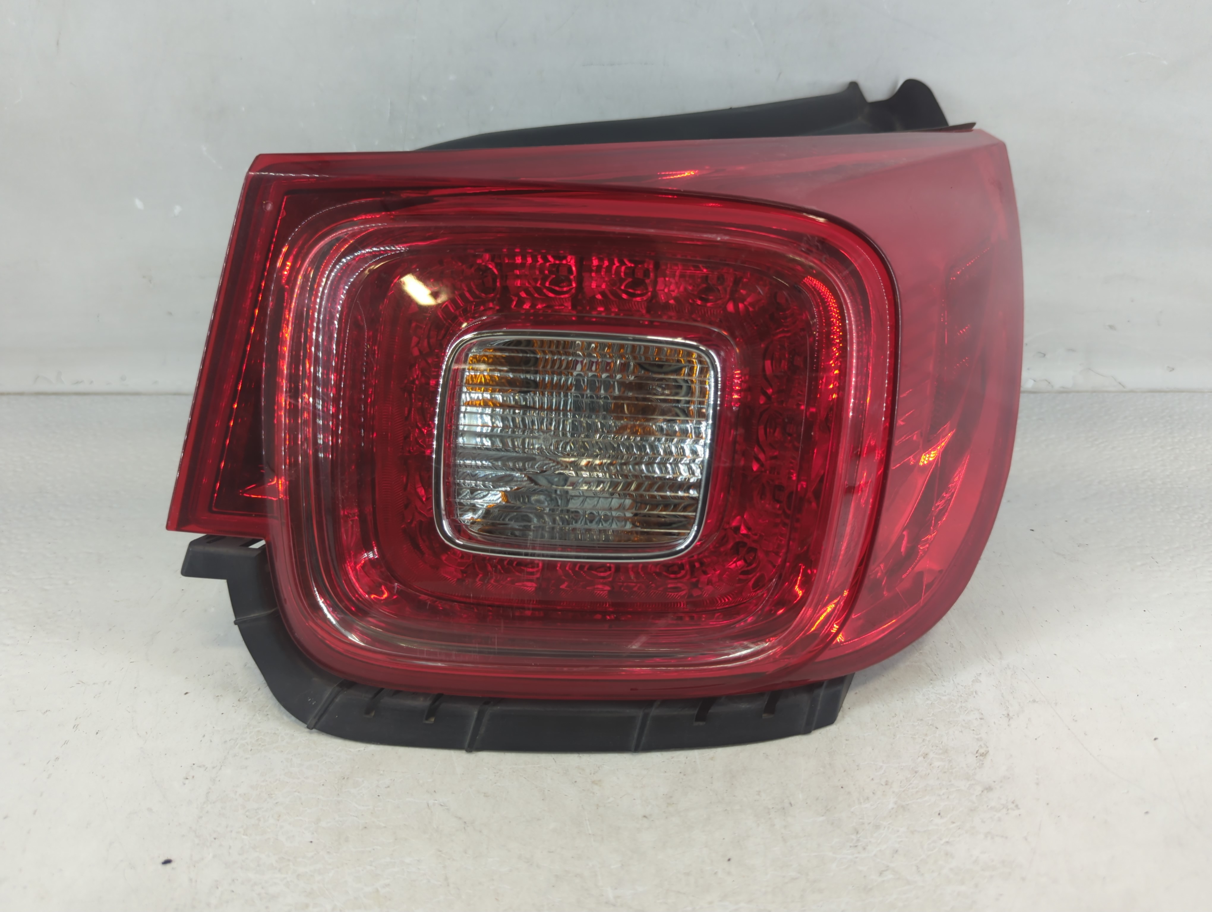 2013-2016 Chevrolet Malibu Passenger Right Side Tail Light Taillight Oem 1048521 - Oemusedautoparts1.com