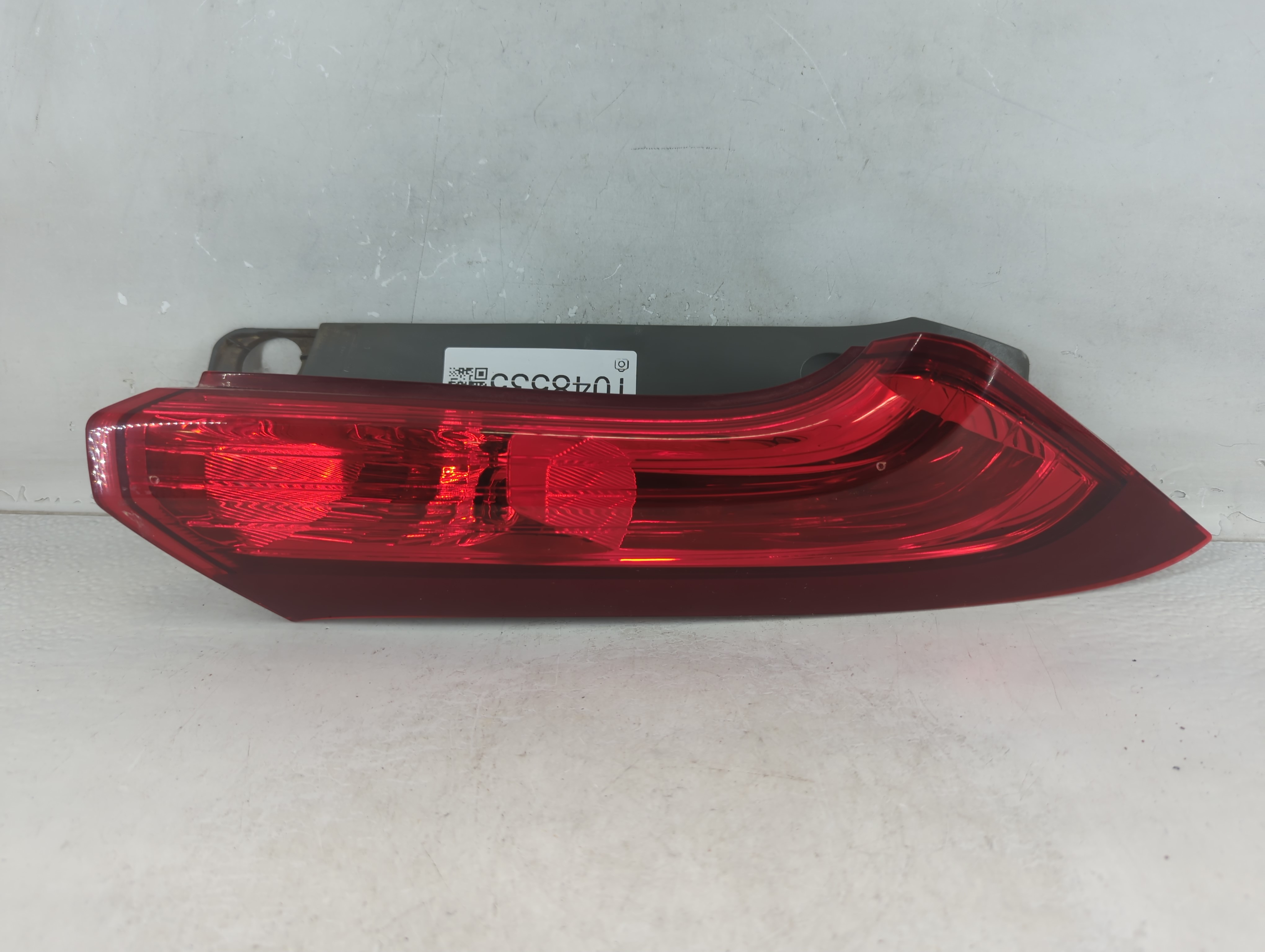 Picture of 2012-2014 Honda Cr-v Passenger Right Side Tail Light Taillight Oem 1048535