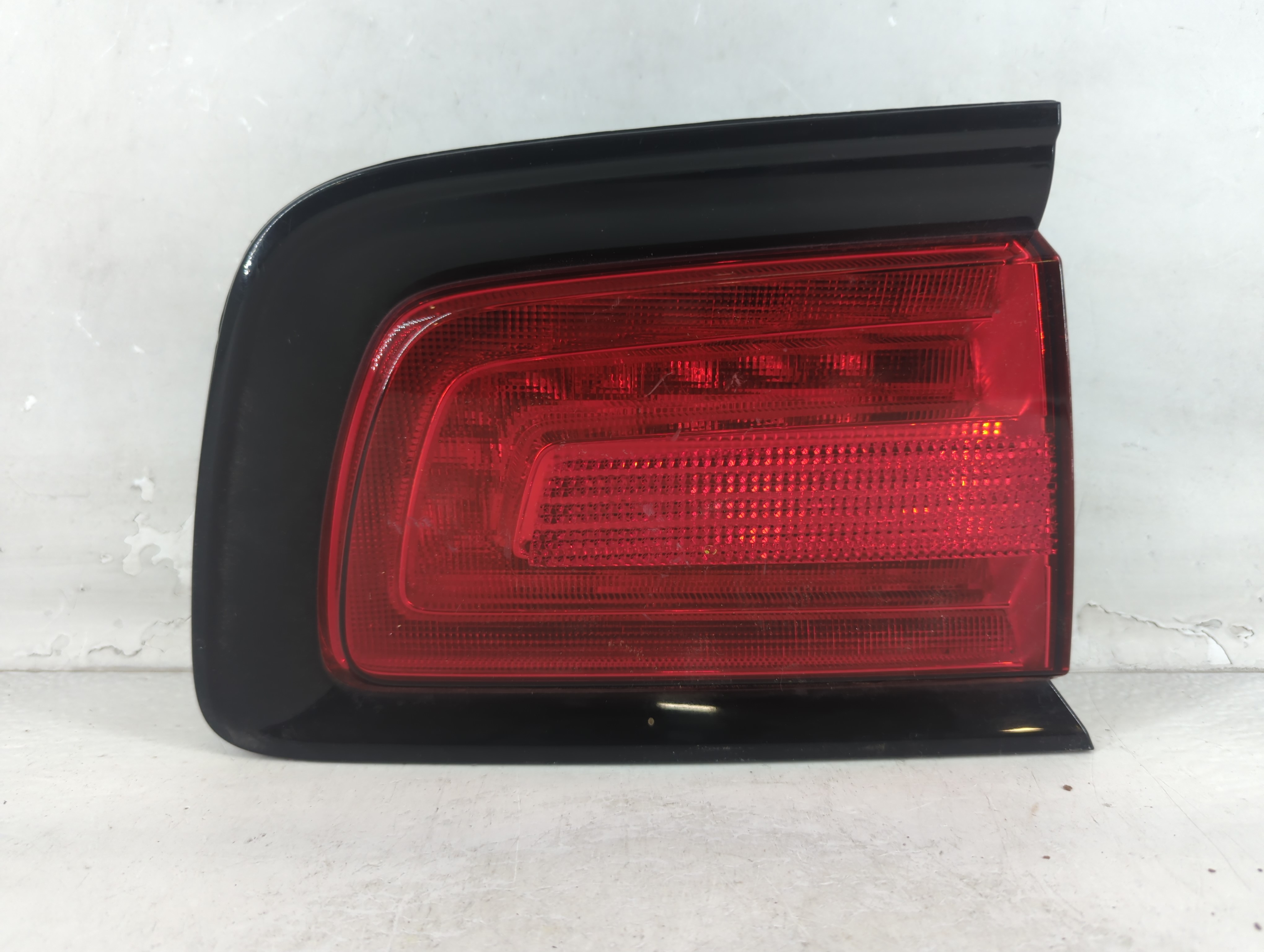 2011-2014 Dodge Charger Driver Left Side Tail Light Taillight Oem 1048541 - Oemusedautoparts1.com