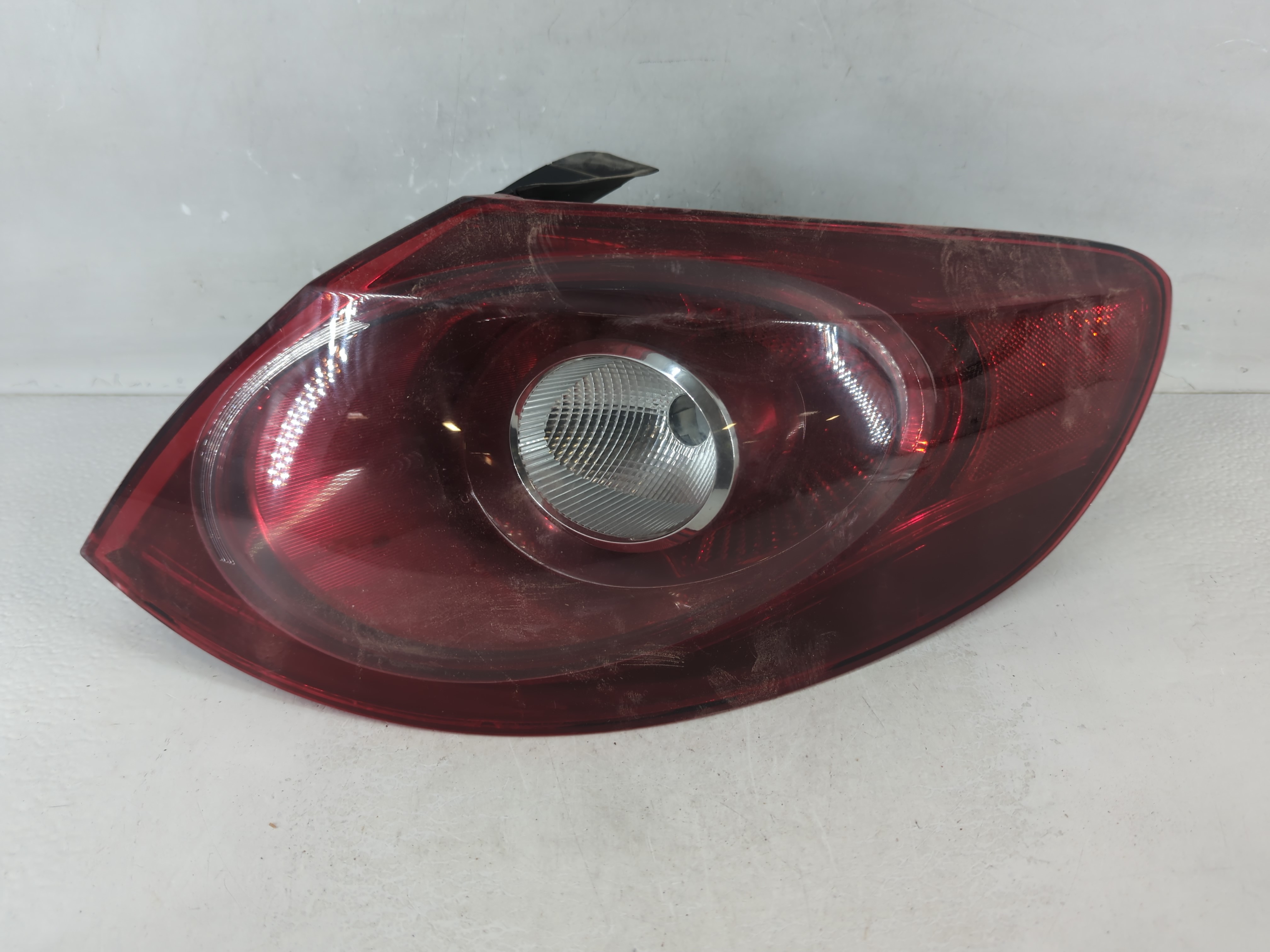 Picture of 2011-2012 Volkswagen Cc Passenger Right Side Tail Light Taillight Oem 1048572