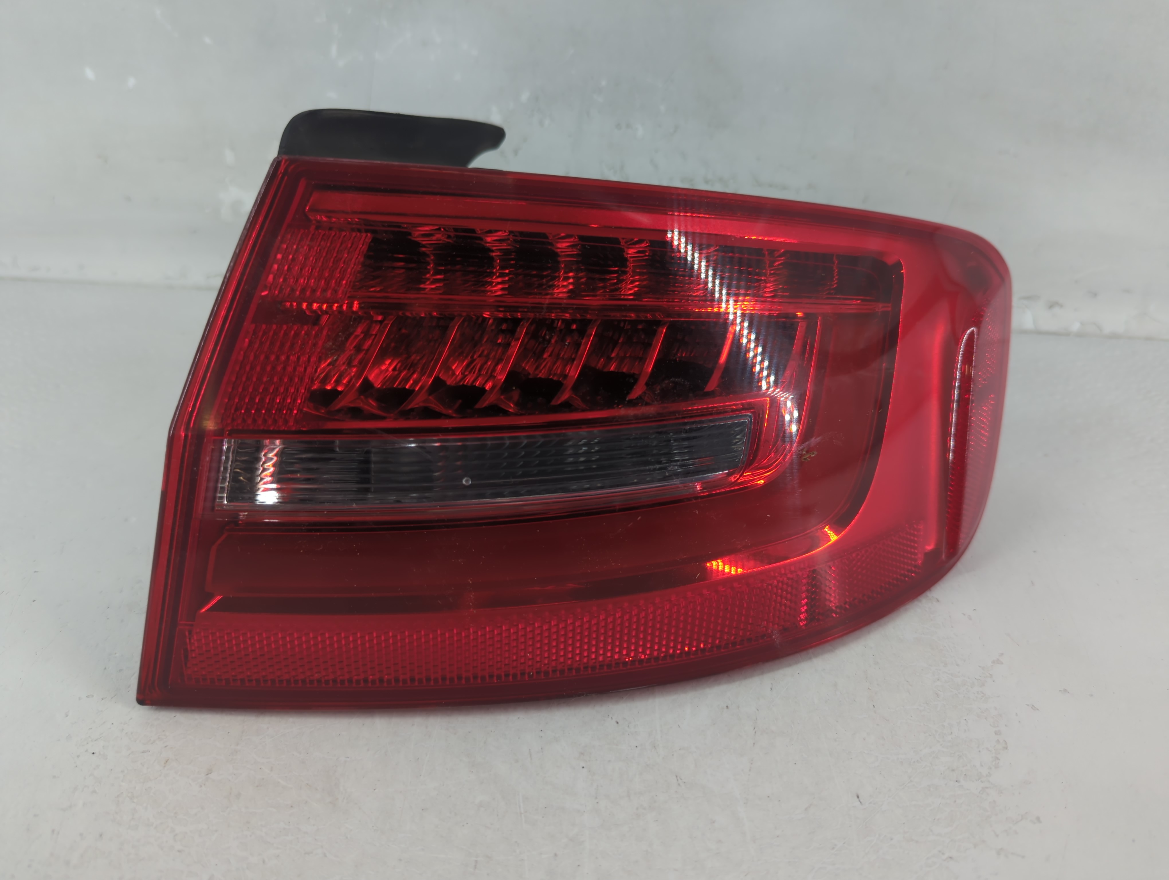 2013-2016 Audi A4 Passenger Right Side Tail Light Taillight Oem 1048614 - Oemusedautoparts1.com
