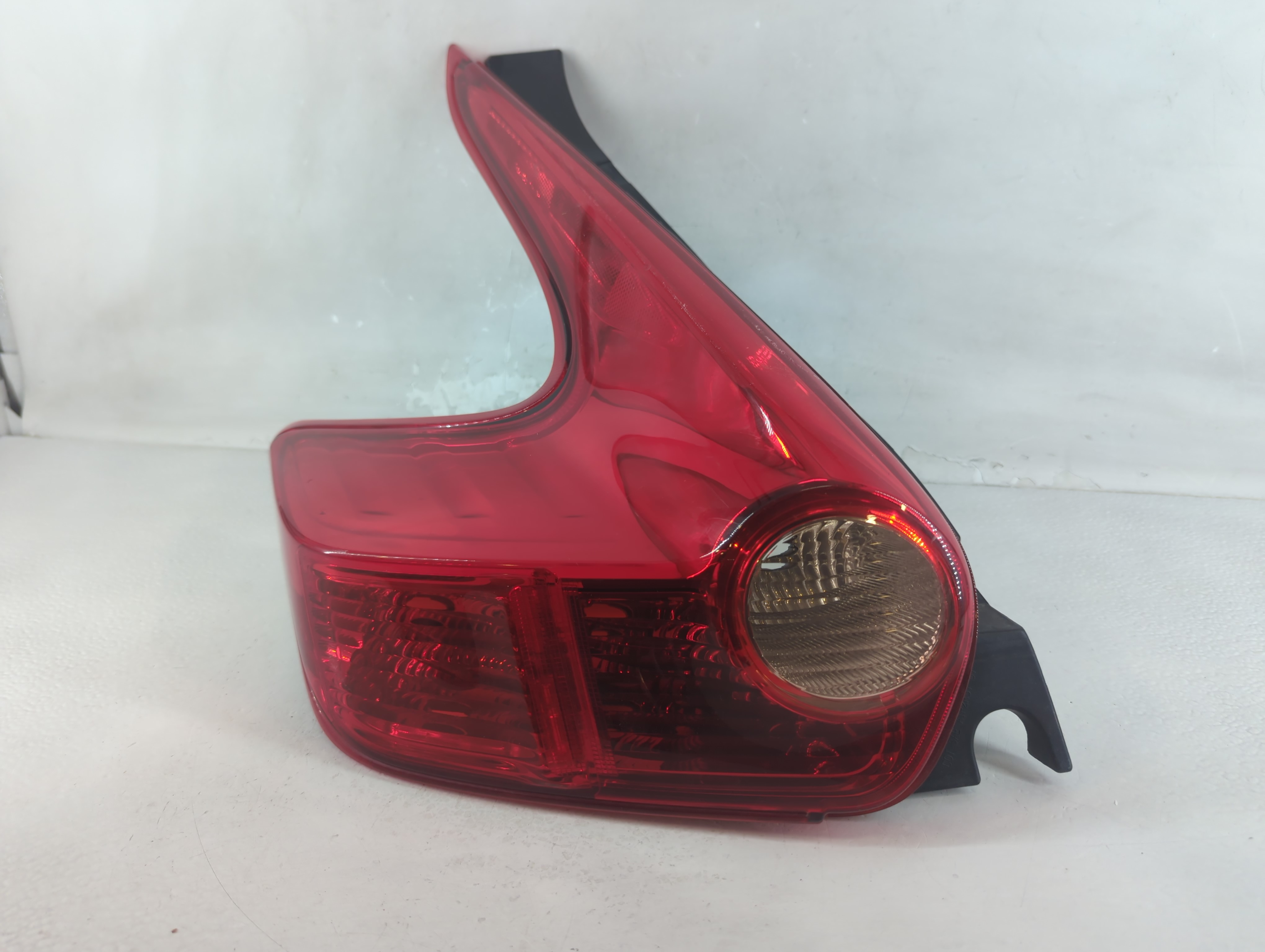 2011-2014 Nissan Juke Driver Left Side Tail Light Taillight Oem 1048615 - Oemusedautoparts1.com