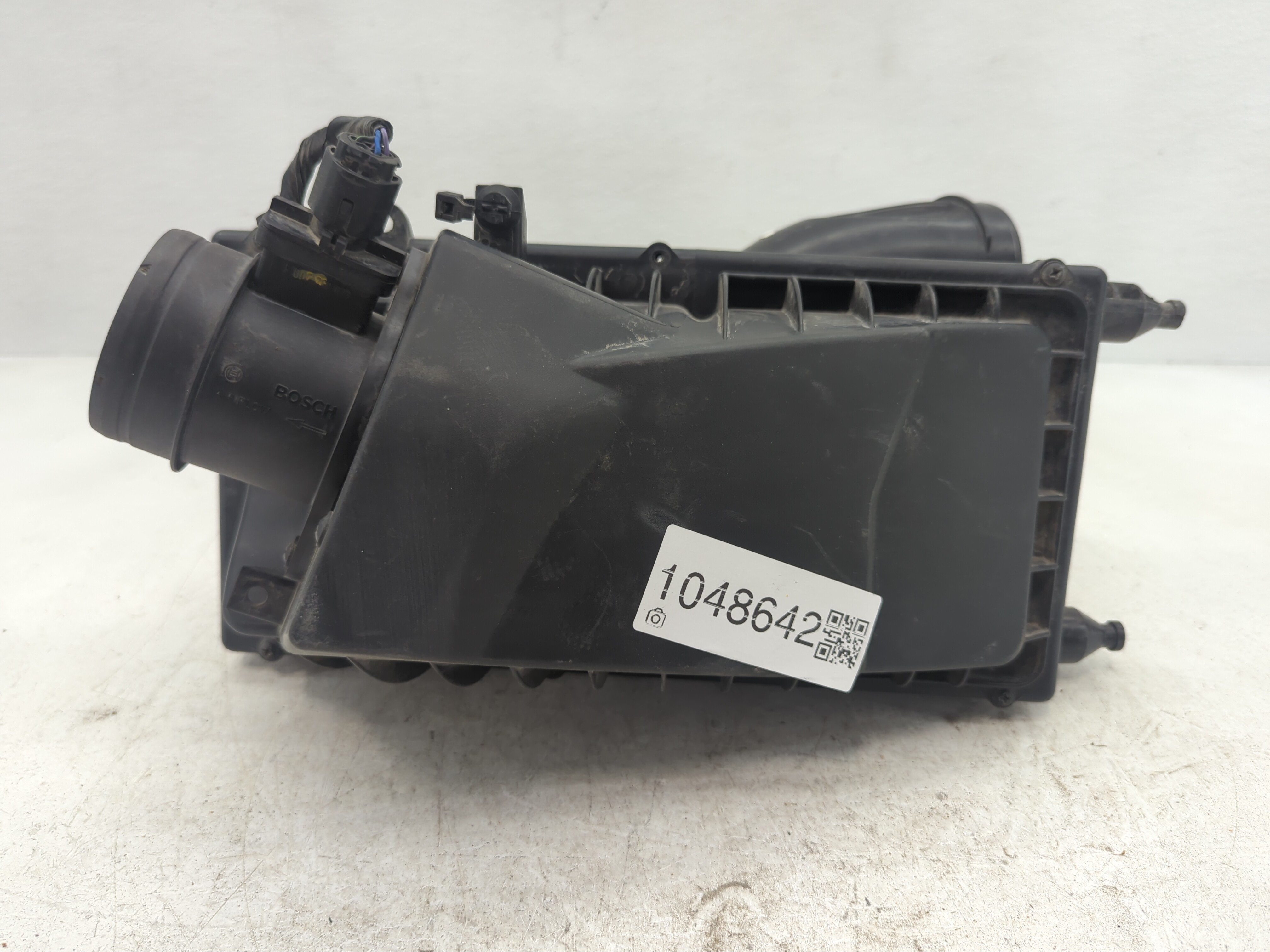2016-2019 Land Rover Range Rover Air Cleaner Intake-duct Hose Tube 1048642 - Oemusedautoparts1.com