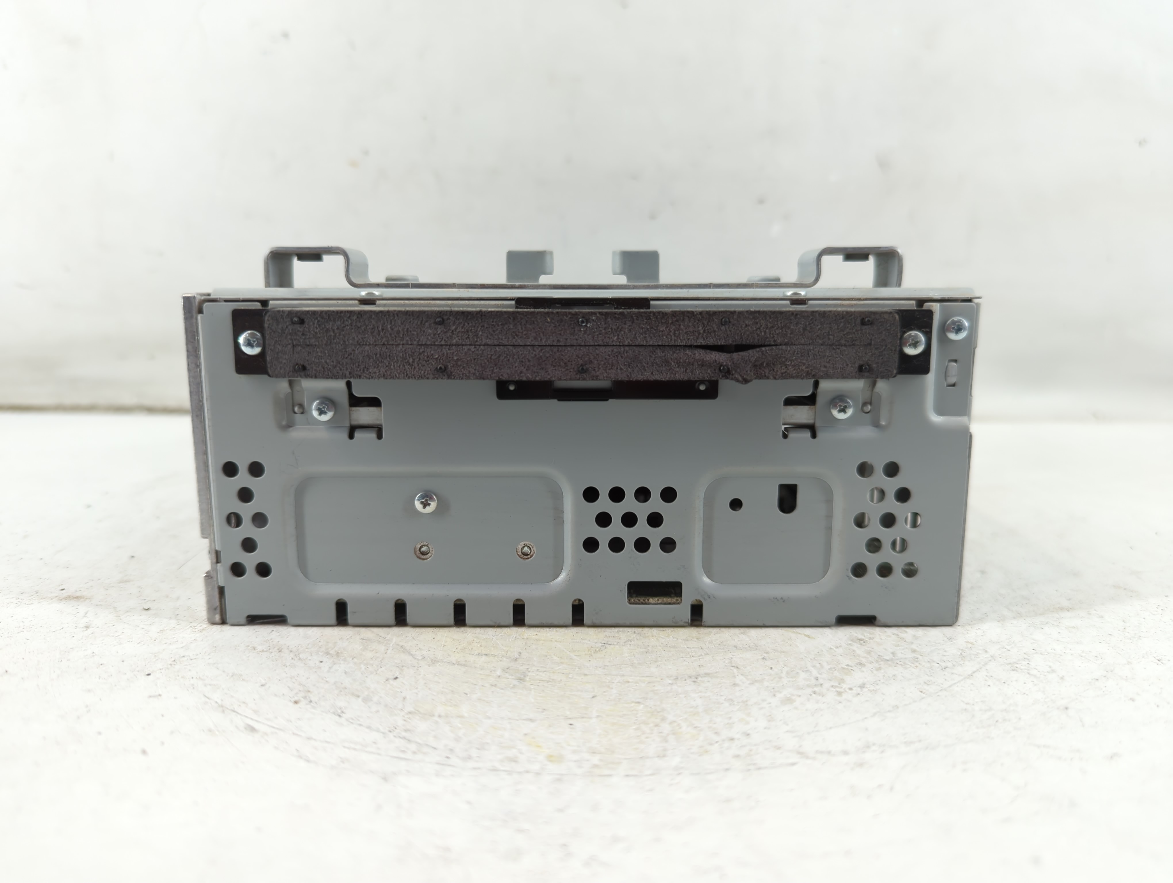 2017-2019 Ford Escape Am Fm Cd Player Radio Receiver 1048726 - Oemusedautoparts1.com