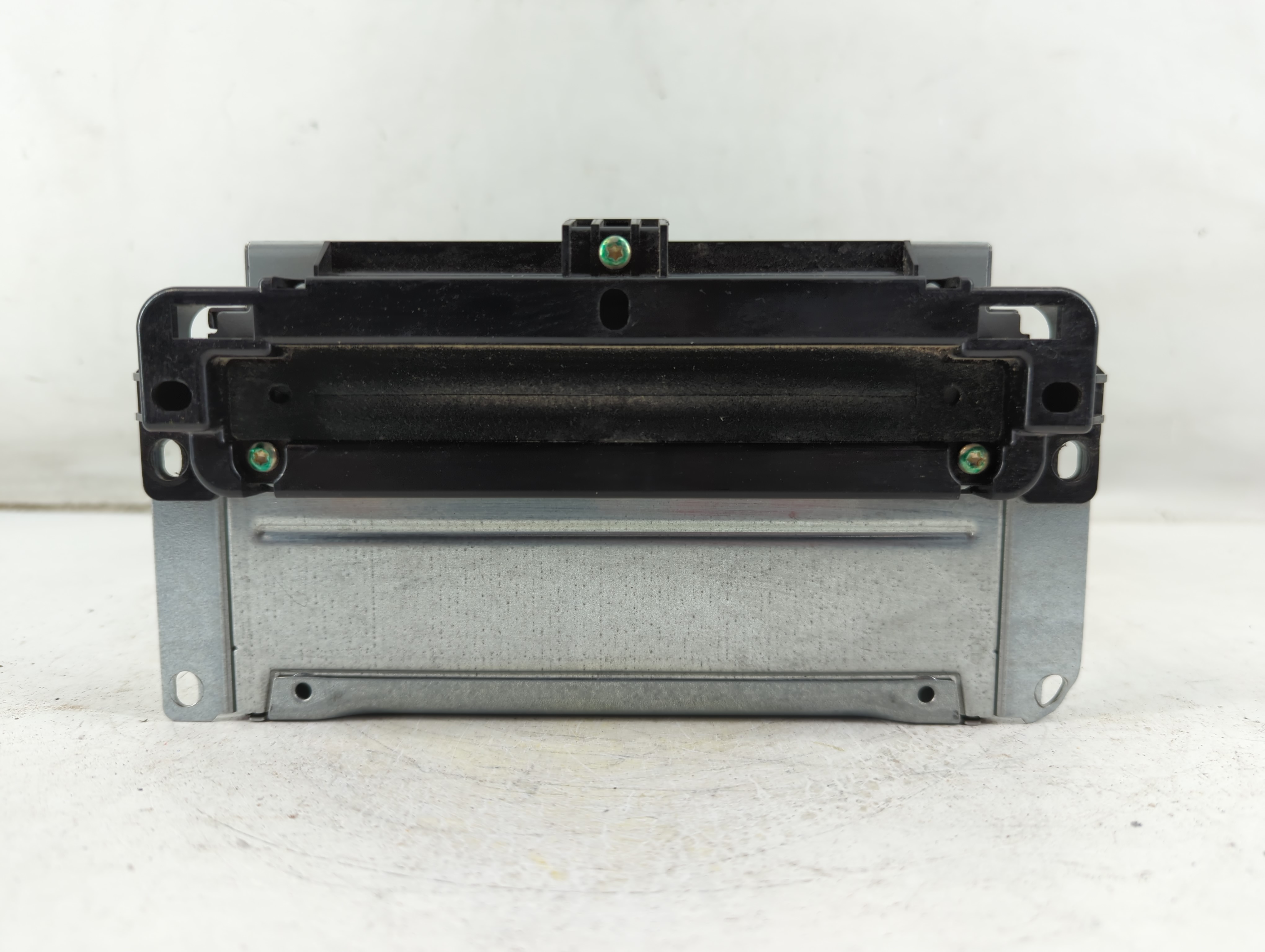 2013-2014 Dodge Charger Am Fm Cd Player Radio Receiver 1048727 - Oemusedautoparts1.com