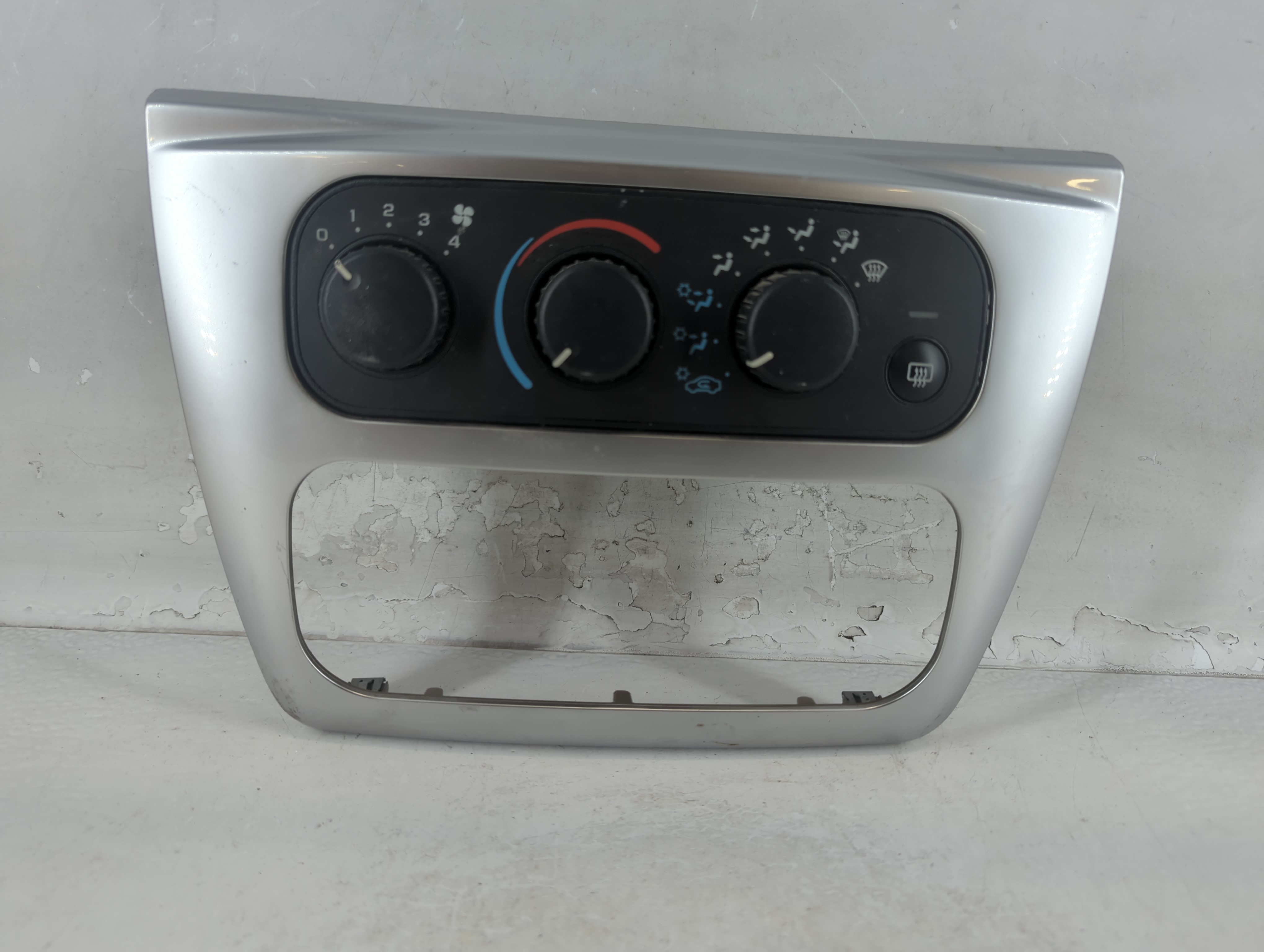 2002-2006 Chrysler Sebring Ac Heater Climate Control 04596277ab 1048763 - Oemusedautoparts1.com