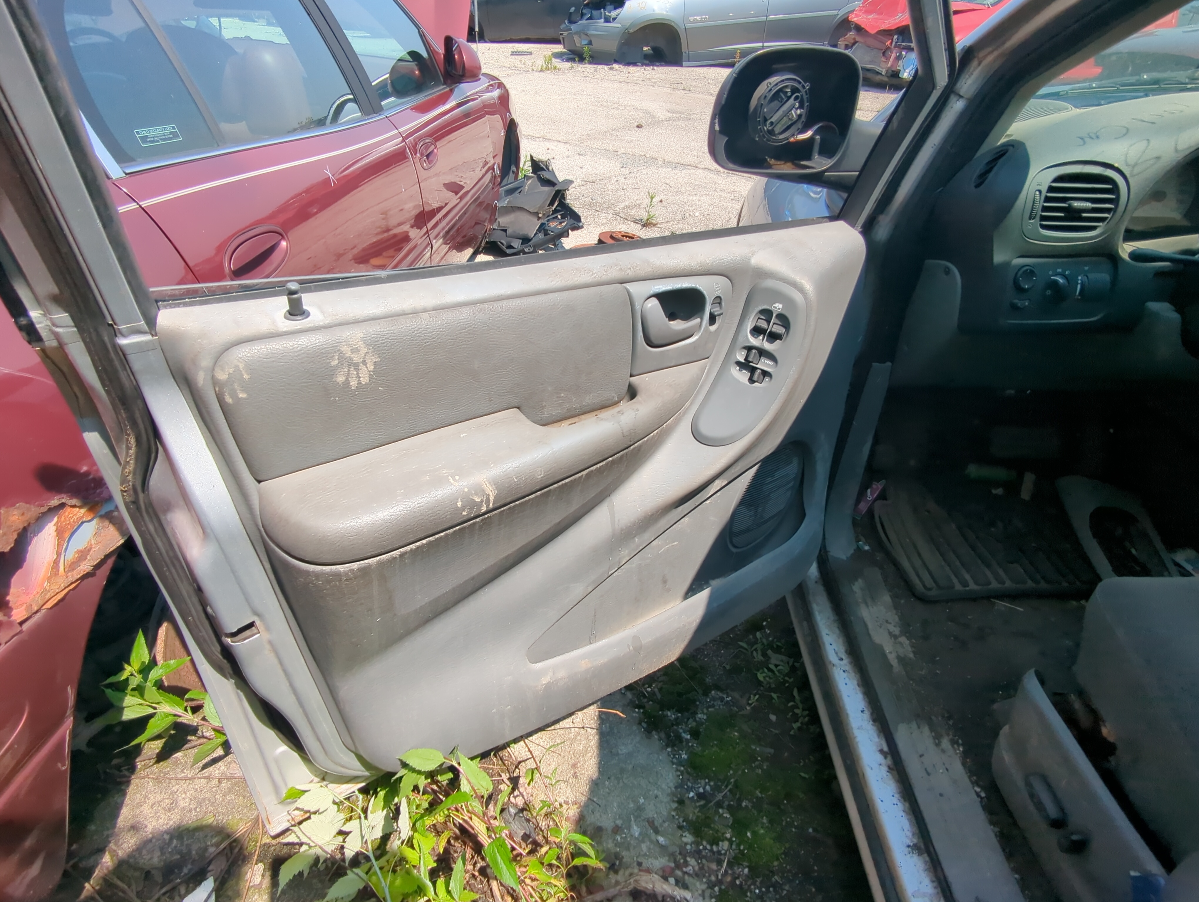 Picture of 2007 Chrysler Town & Country Front Left Driver Interior Door Panel Trim 1048937
