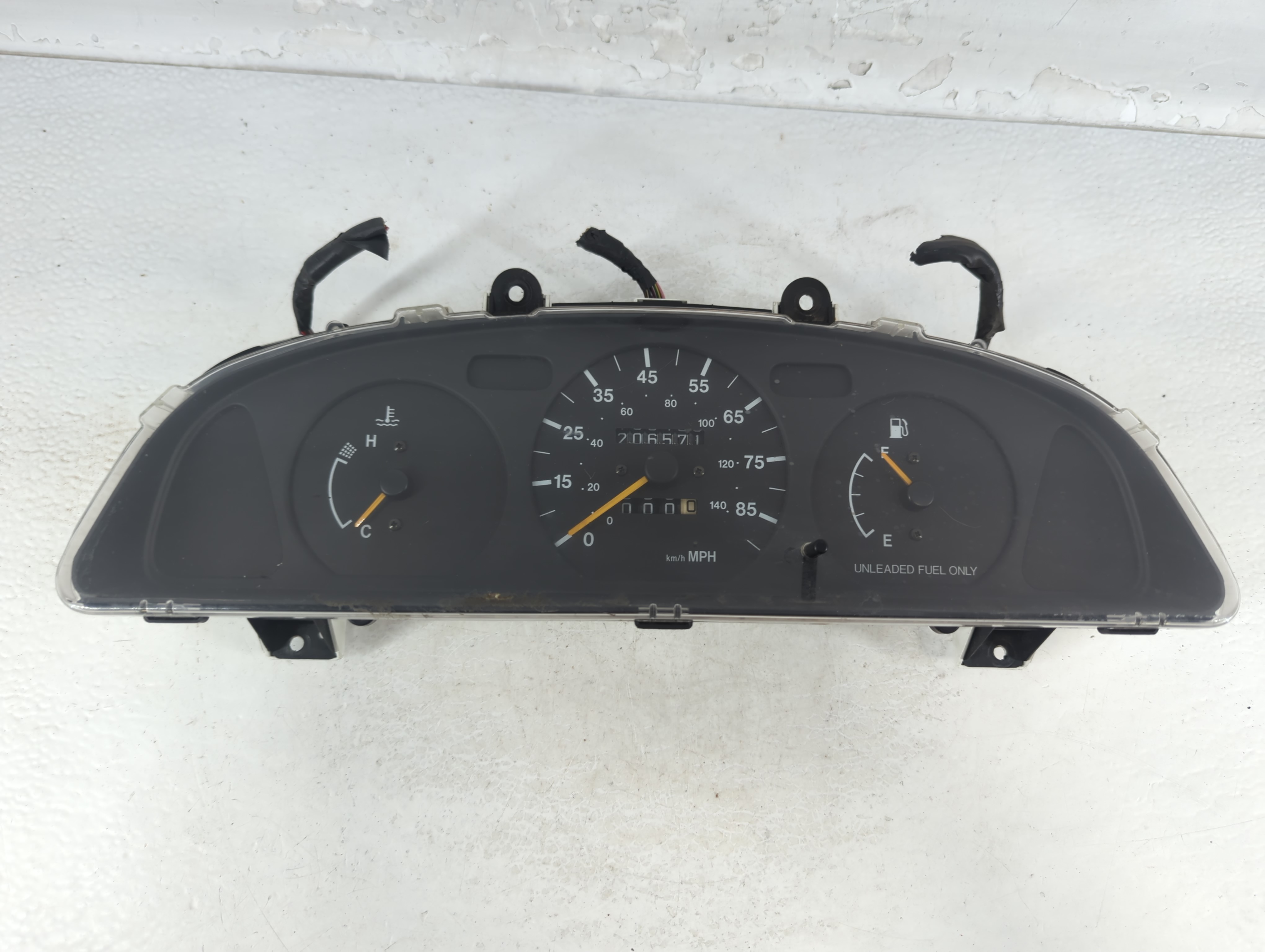 1995-1997 Suzuki Esteem Speedometer Instrument Cluster Gauges 1049007 - Oemusedautoparts1.com