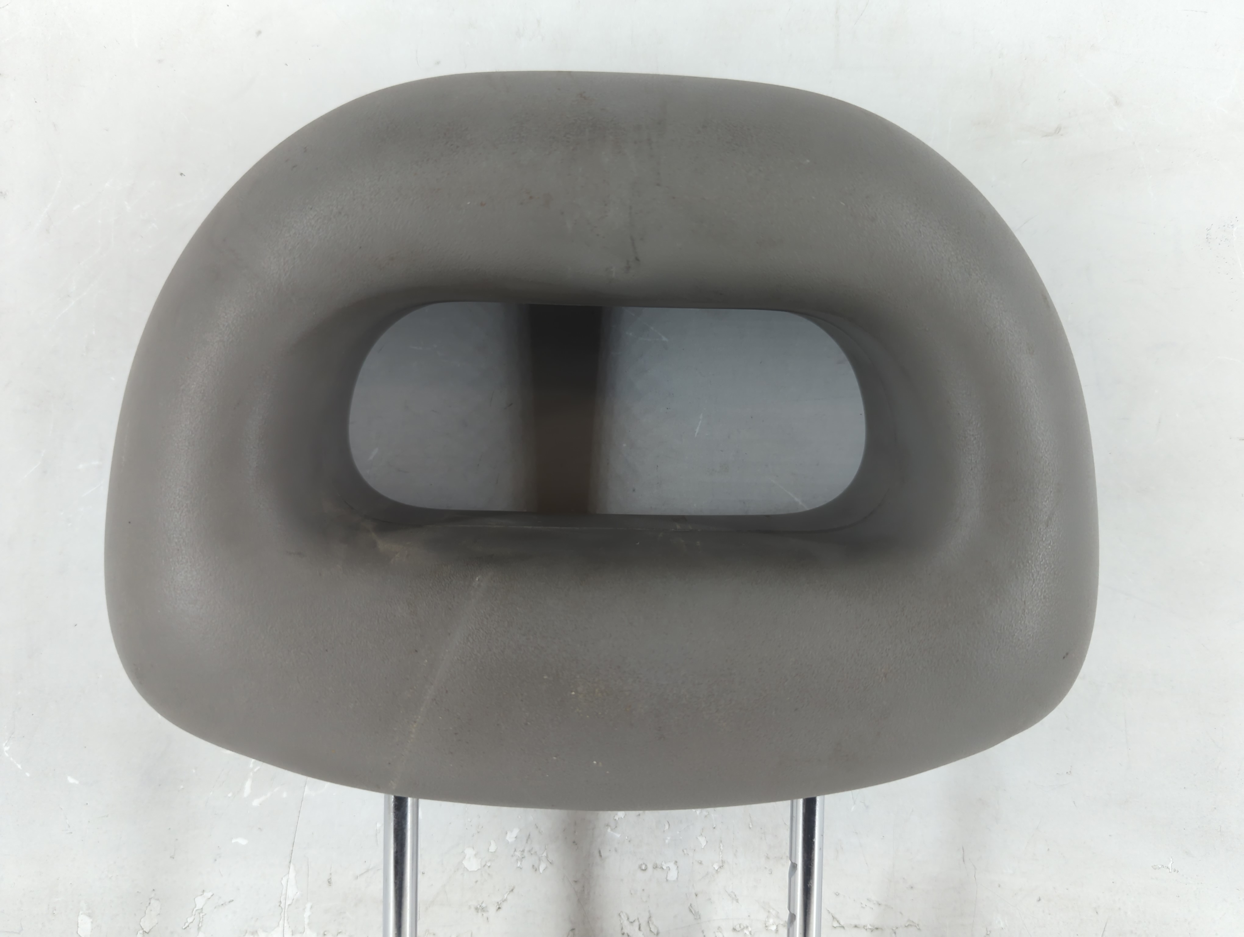 2004-2006 Saturn Ion Headrest Head Rest Front Driver Passenger Seat 1049011 - Oemusedautoparts1.com