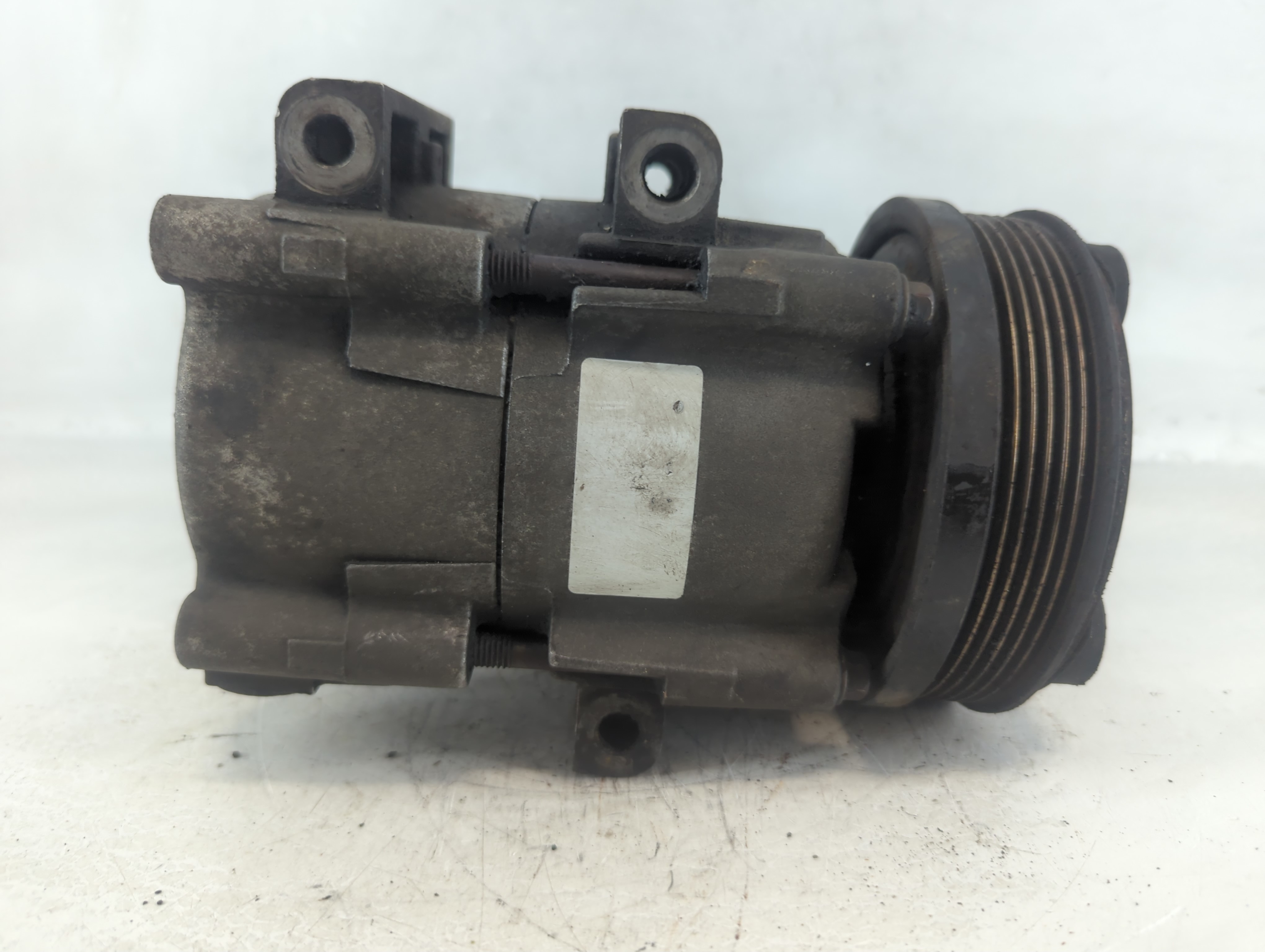 2001-2007 Ford Escape Air Conditioning A/c Ac Compressor Oem 1049018 - Oemusedautoparts1.com