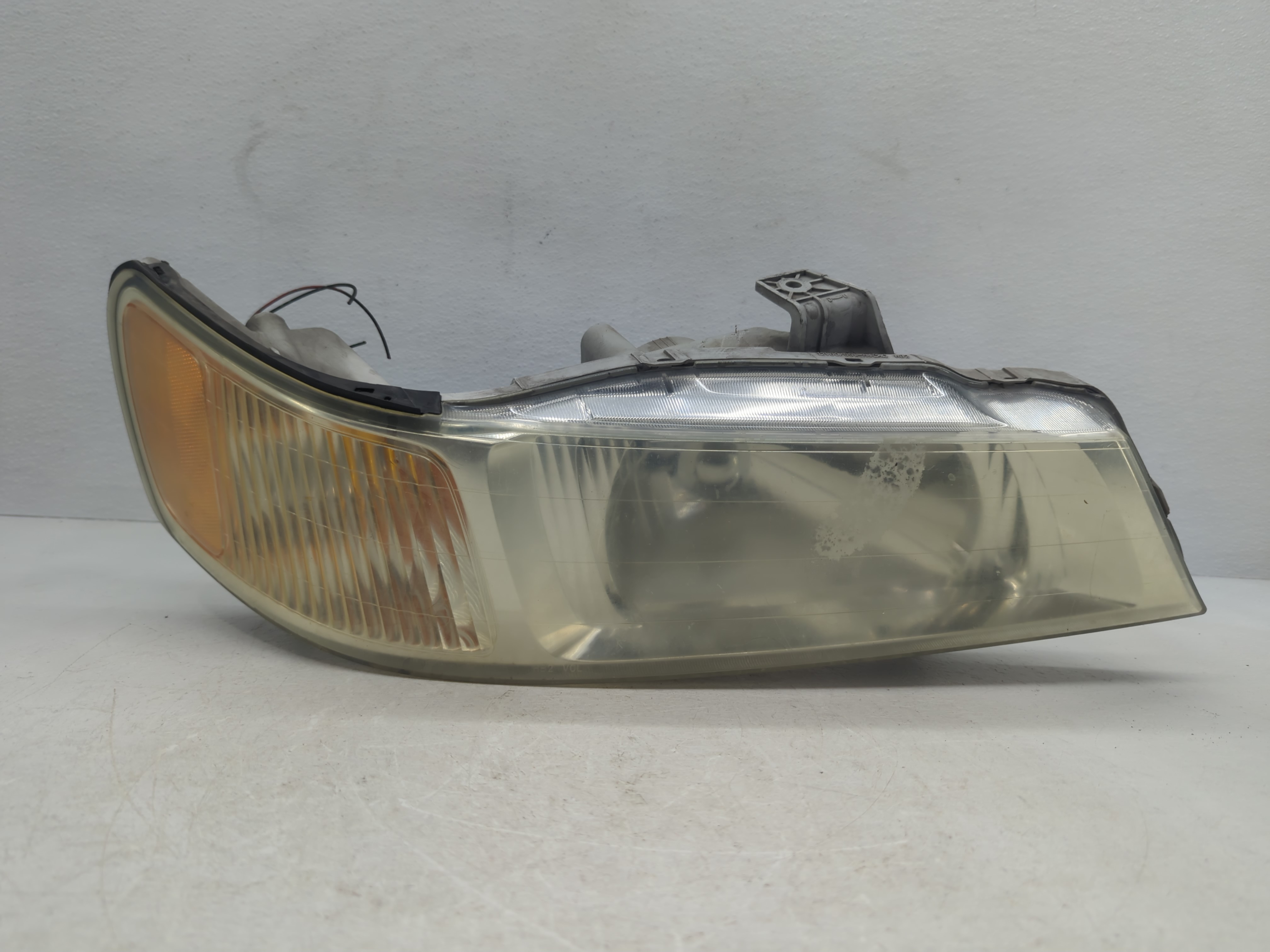 1999-2004 Honda Odyssey Passenger Right Oem Head Light Headlight Lamp 1049042 - Oemusedautoparts1.com