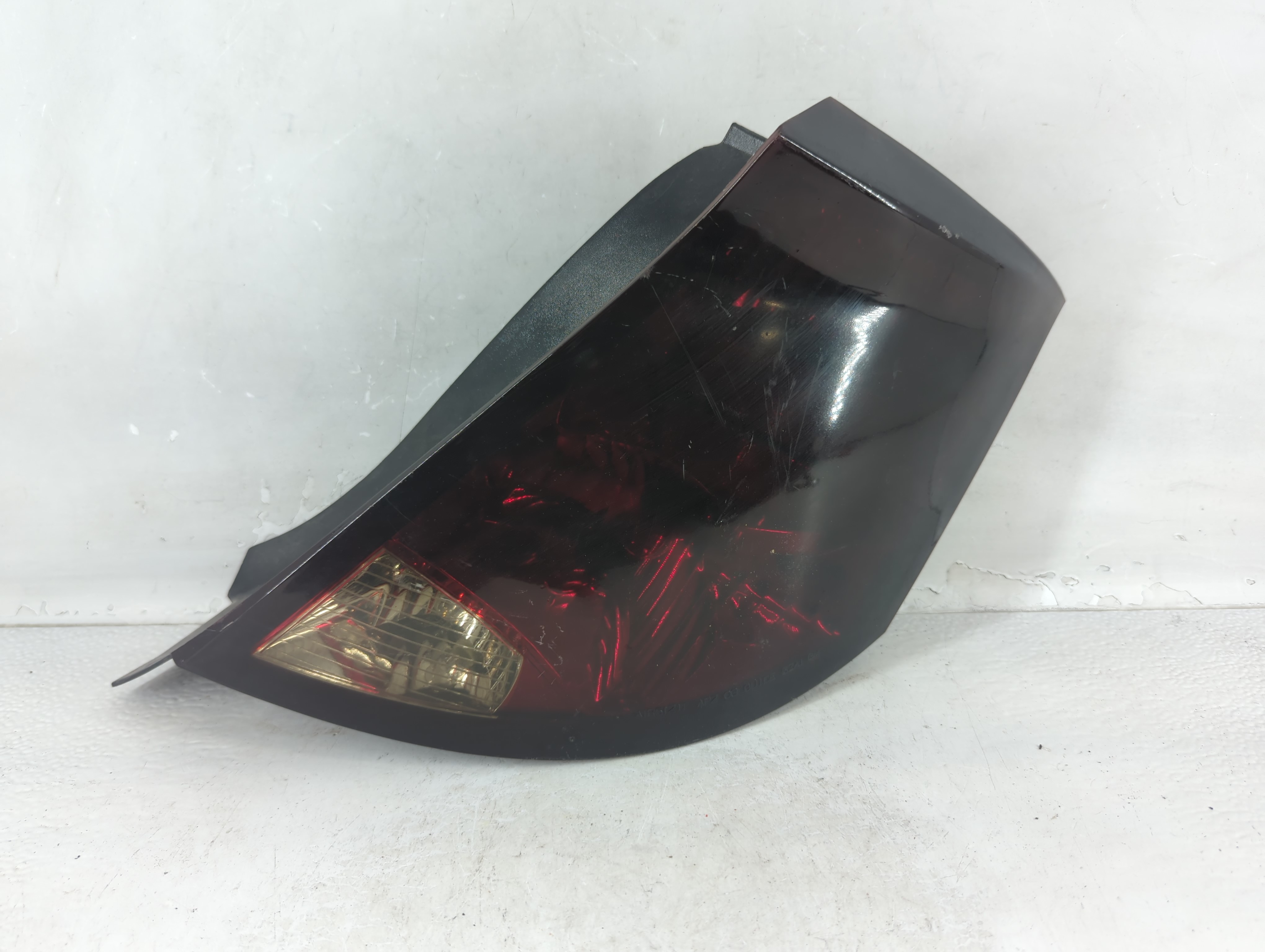 2003-2007 Saturn Ion Passenger Right Side Tail Light Taillight Oem 1049061 - Oemusedautoparts1.com