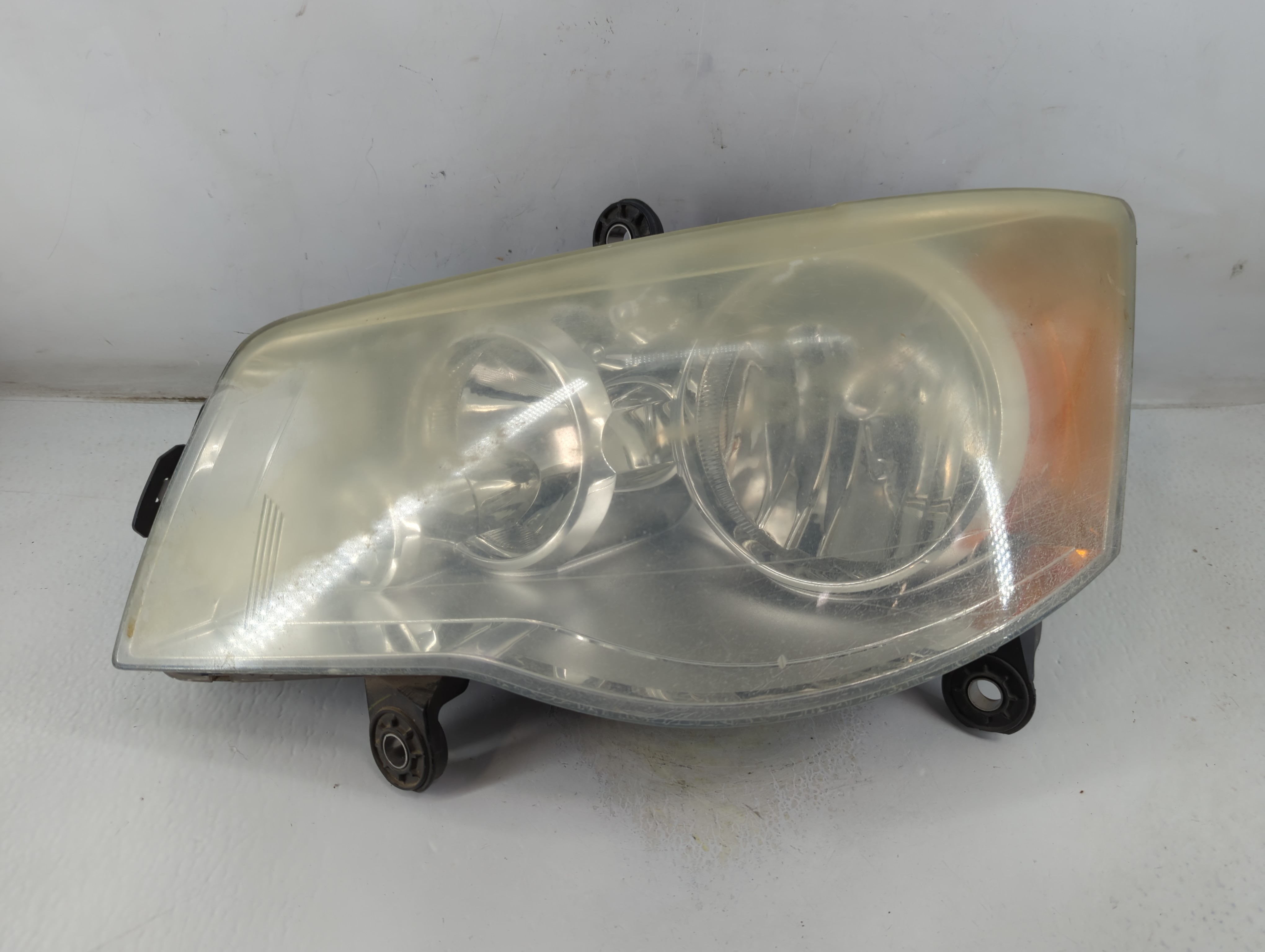 Picture of Dodge Caravan Driver Left Oem Head Light Headlight Lamp 1049073
