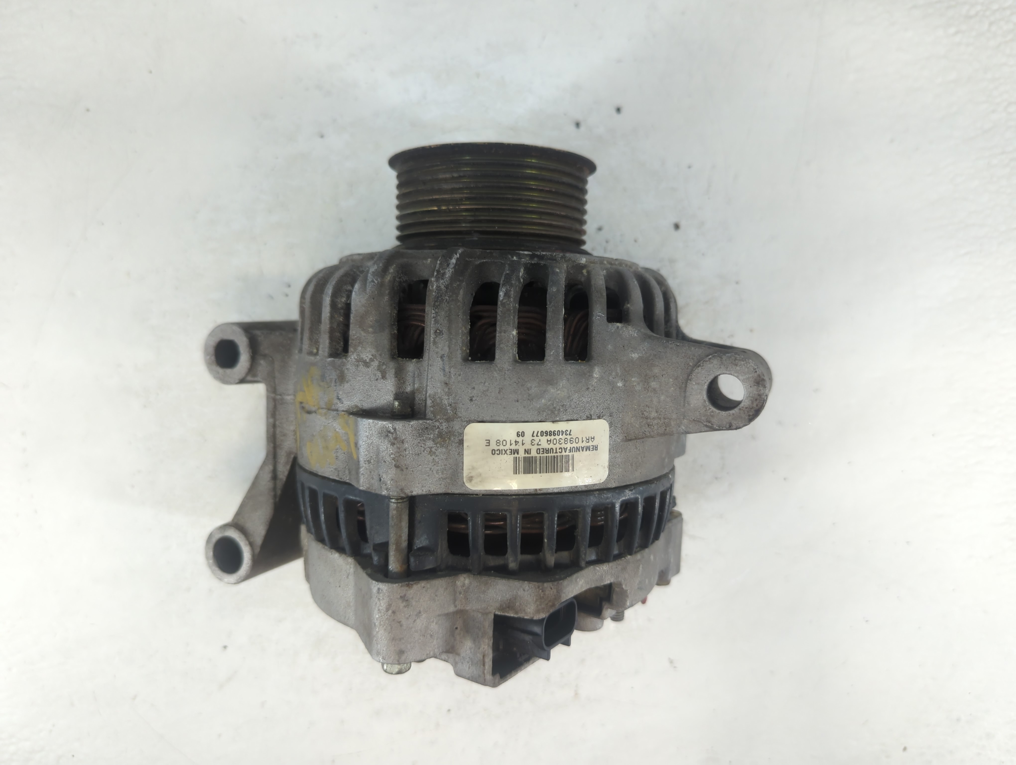 2003 Ford F-250 Super Duty Alternator Generator Charging Assembly Engine Oem 1049112 - Oemusedautoparts1.com
