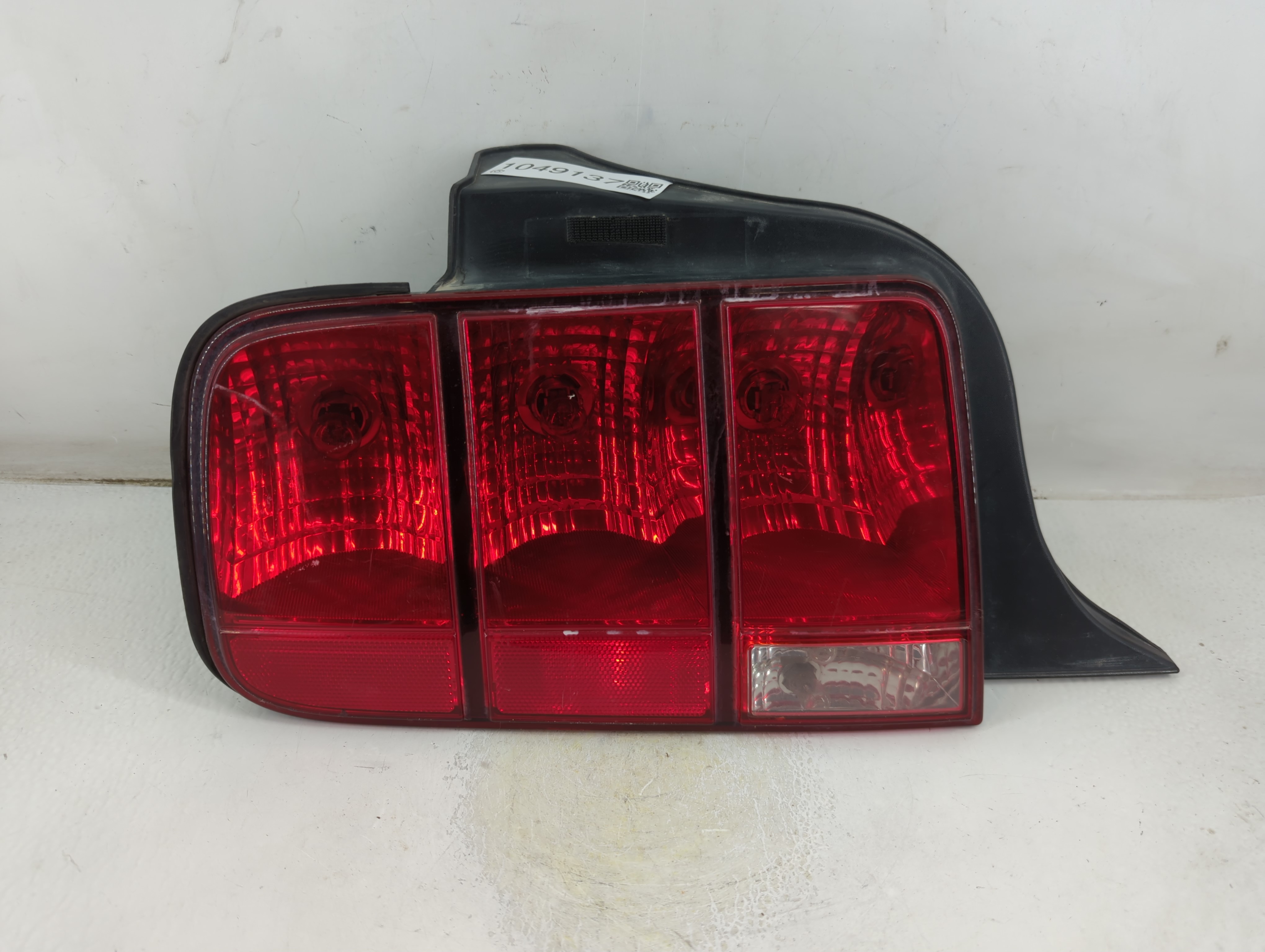 2005-2009 Ford Mustang Passenger Right Side Tail Light Taillight Oem 1049137 - Oemusedautoparts1.com