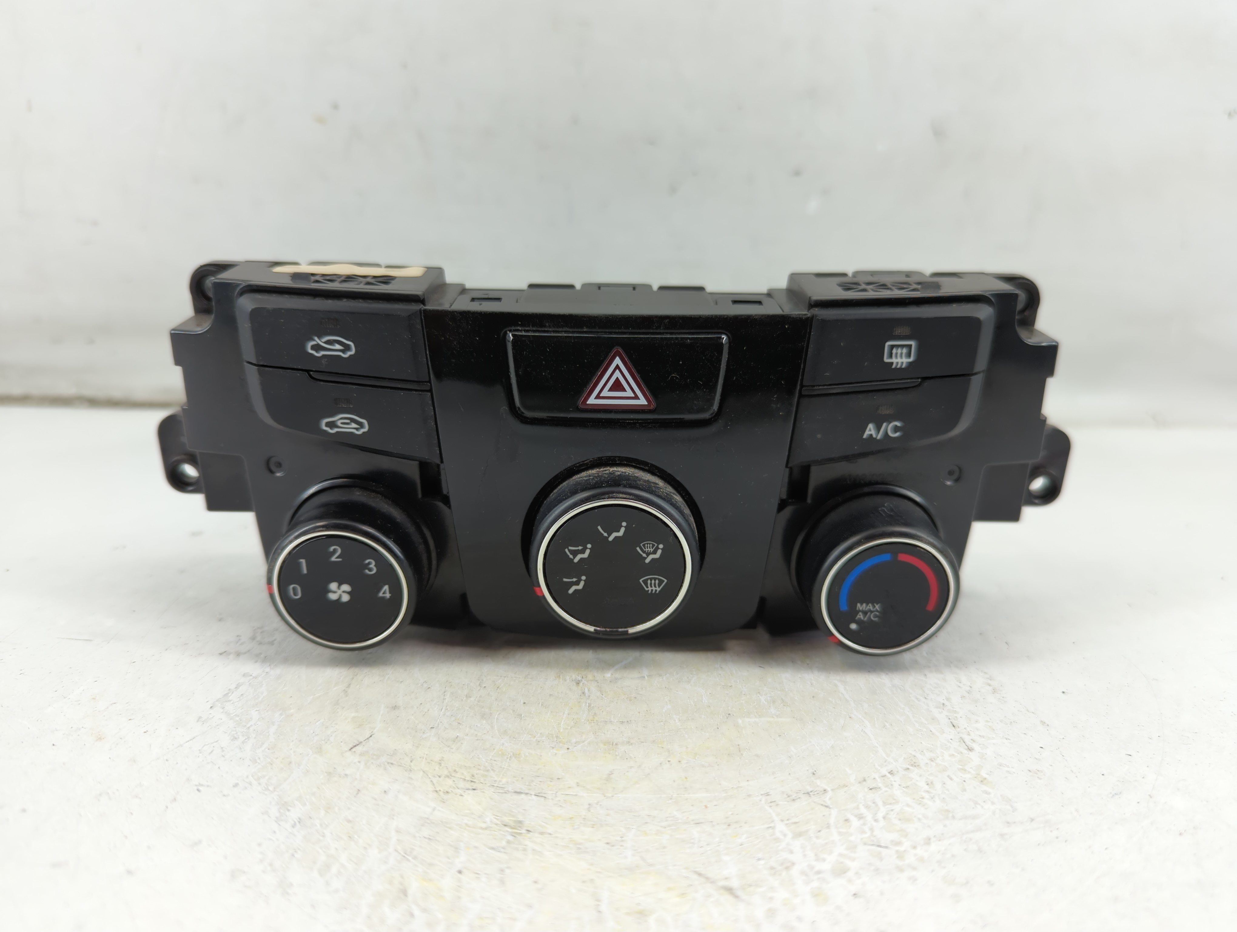 Picture of 2014-2014 Hyundai Sonata Ac Heater Climate Control 97250-3q030 1049147